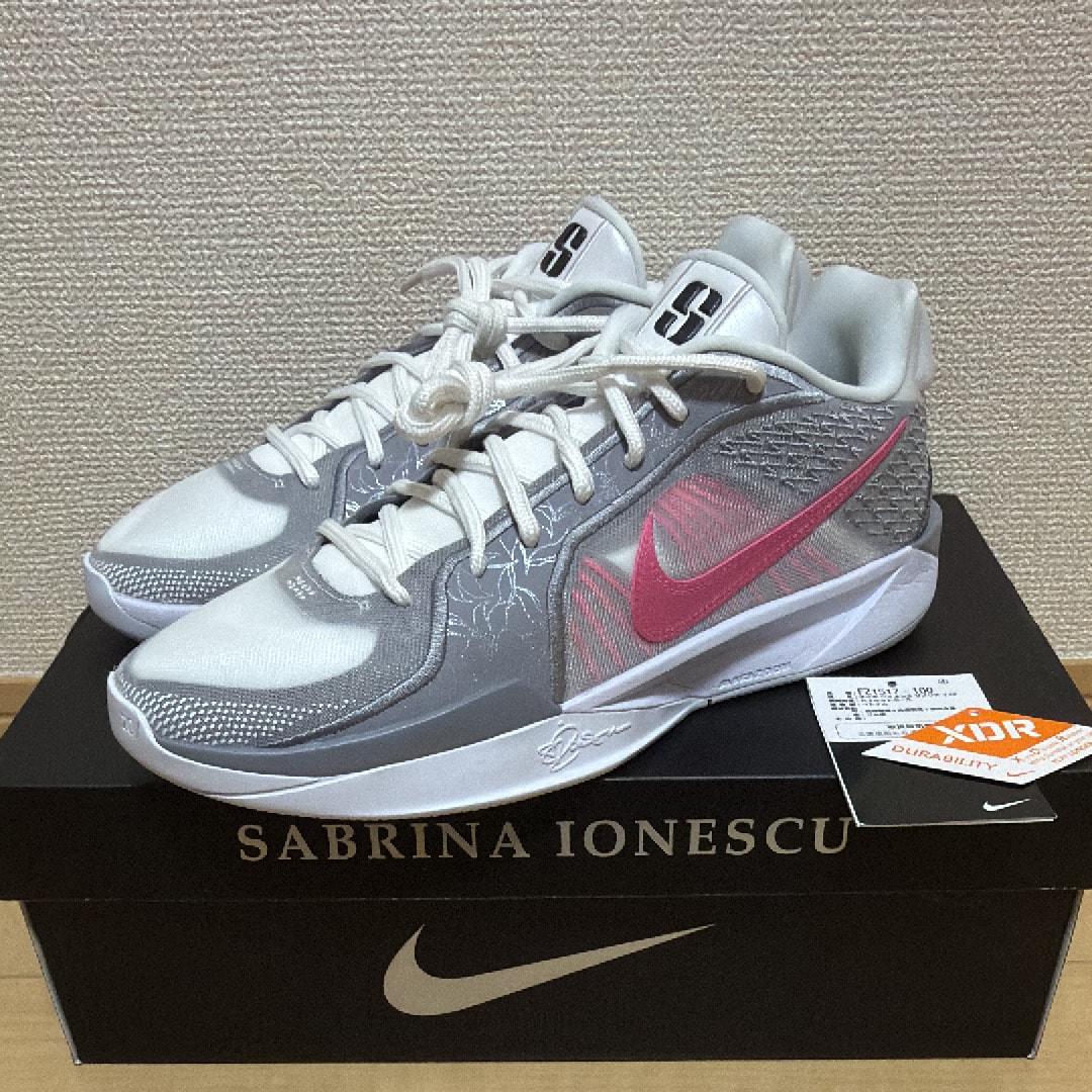 ナイキ ウィメンズ サブリナ2 "リリー" (FZ1517-100/FQ2174-100)