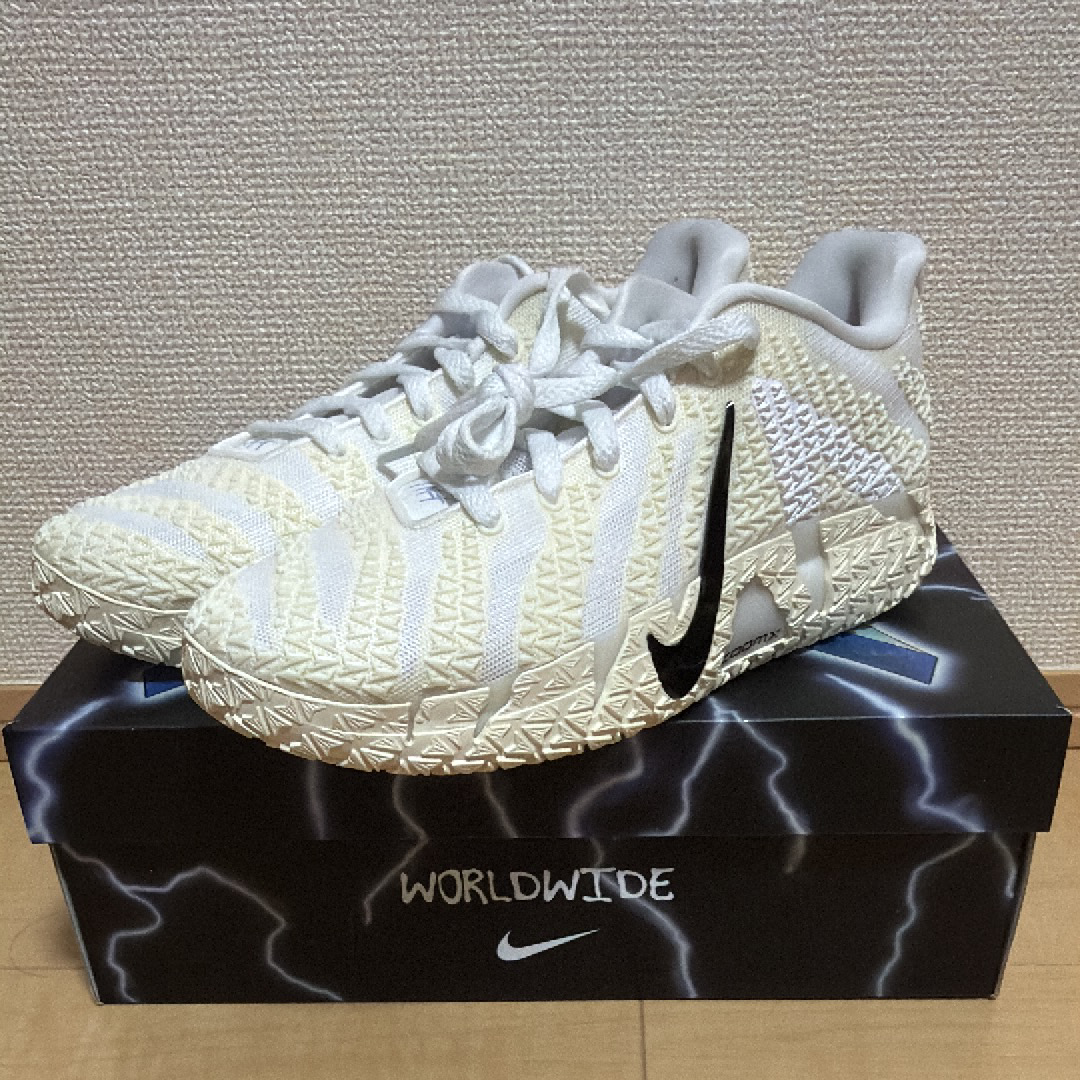 ナイキ ジャ3 "ココナッツミルク" (HF2793-101/HF2794-101)