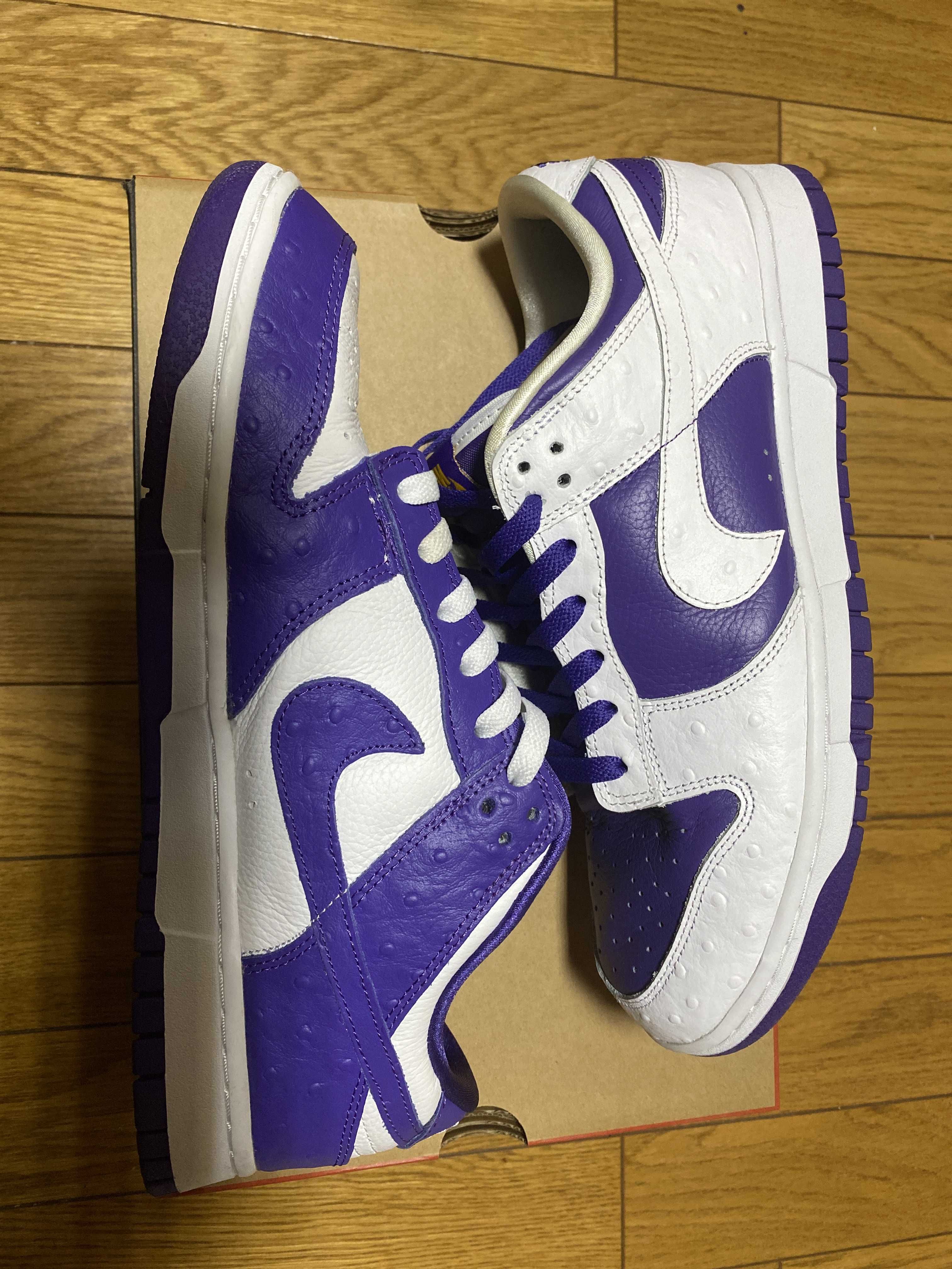 Nike Women's Dunk Low "Made You Look"