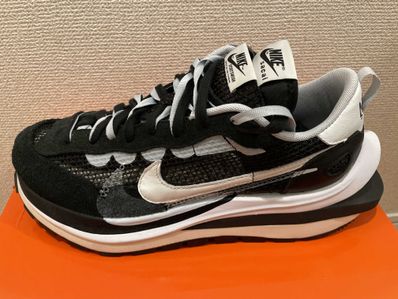 sacai × Nike Vapor Waffle "Black and White"