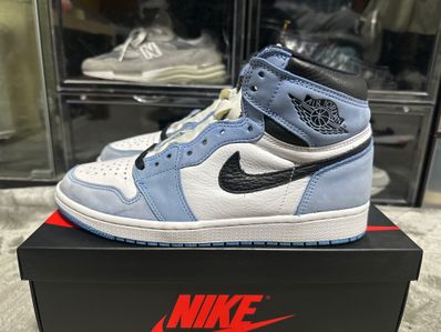 Nike Air Jordan 1 High OG "University Blue"