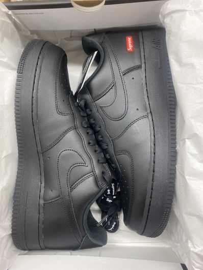 Supreme × Nike Air Force 1 Low "Black"