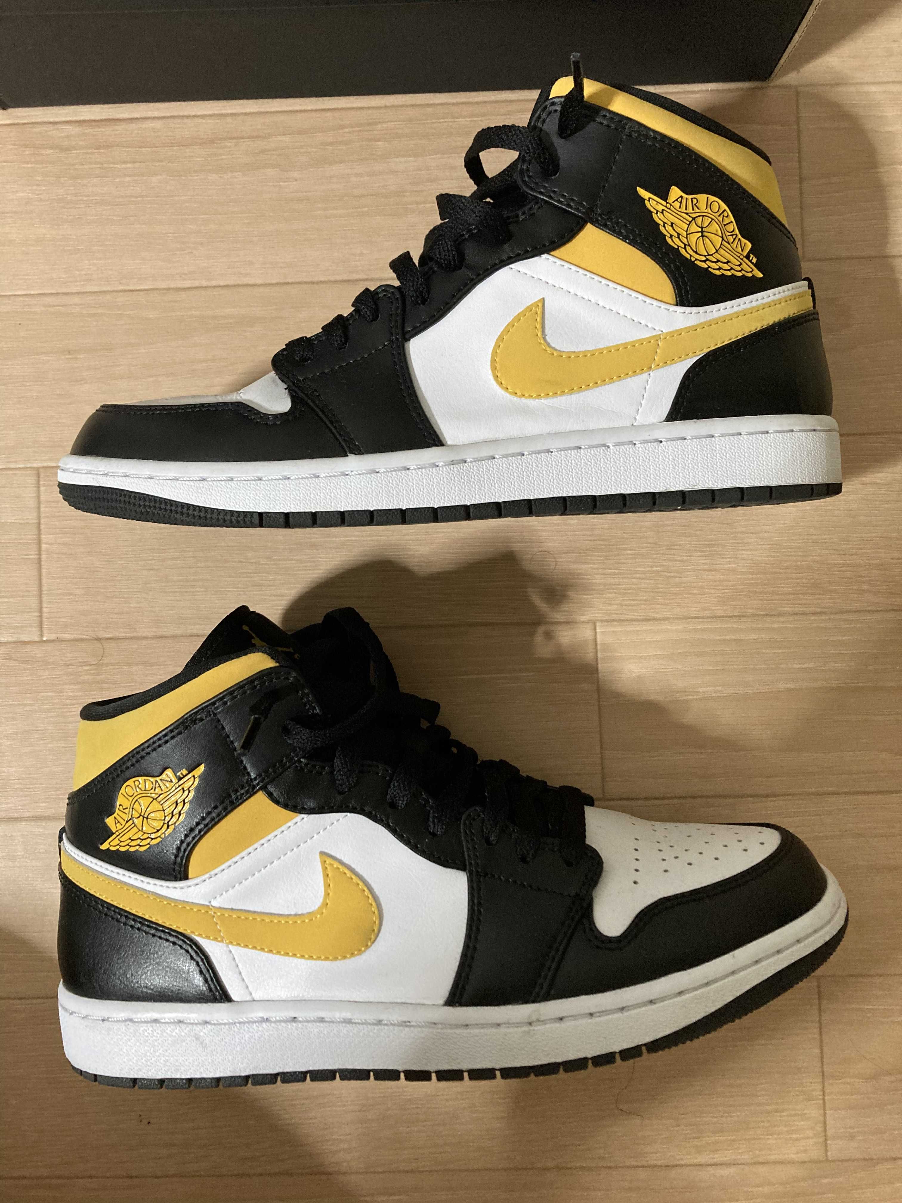 Nike Air Jordan 1 Mid "White/Pollen-Black"