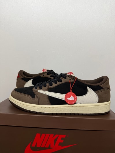 Travis Scott × Nike Air Jordan 1 Low OG SP-T "Black/Dark Mocha"