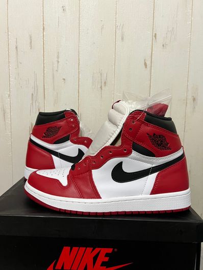 Nike Air Jordan 1 Retro High "Chicago" (2015)