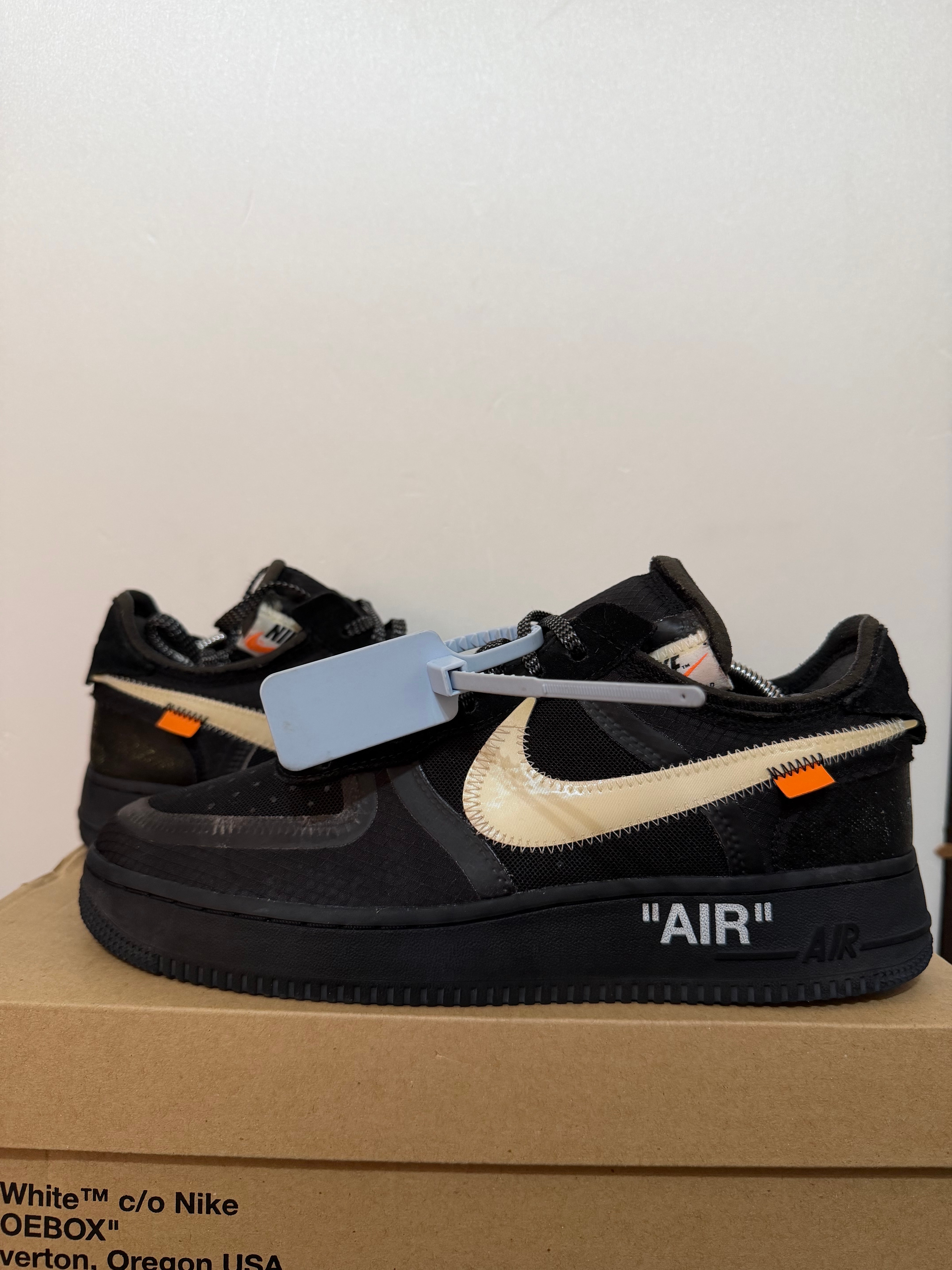 Off-White × Nike Air Force 1 Low "Black"