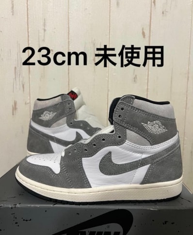 Nike Air Jordan 1 Retro High OG "Black and Smoke Grey"