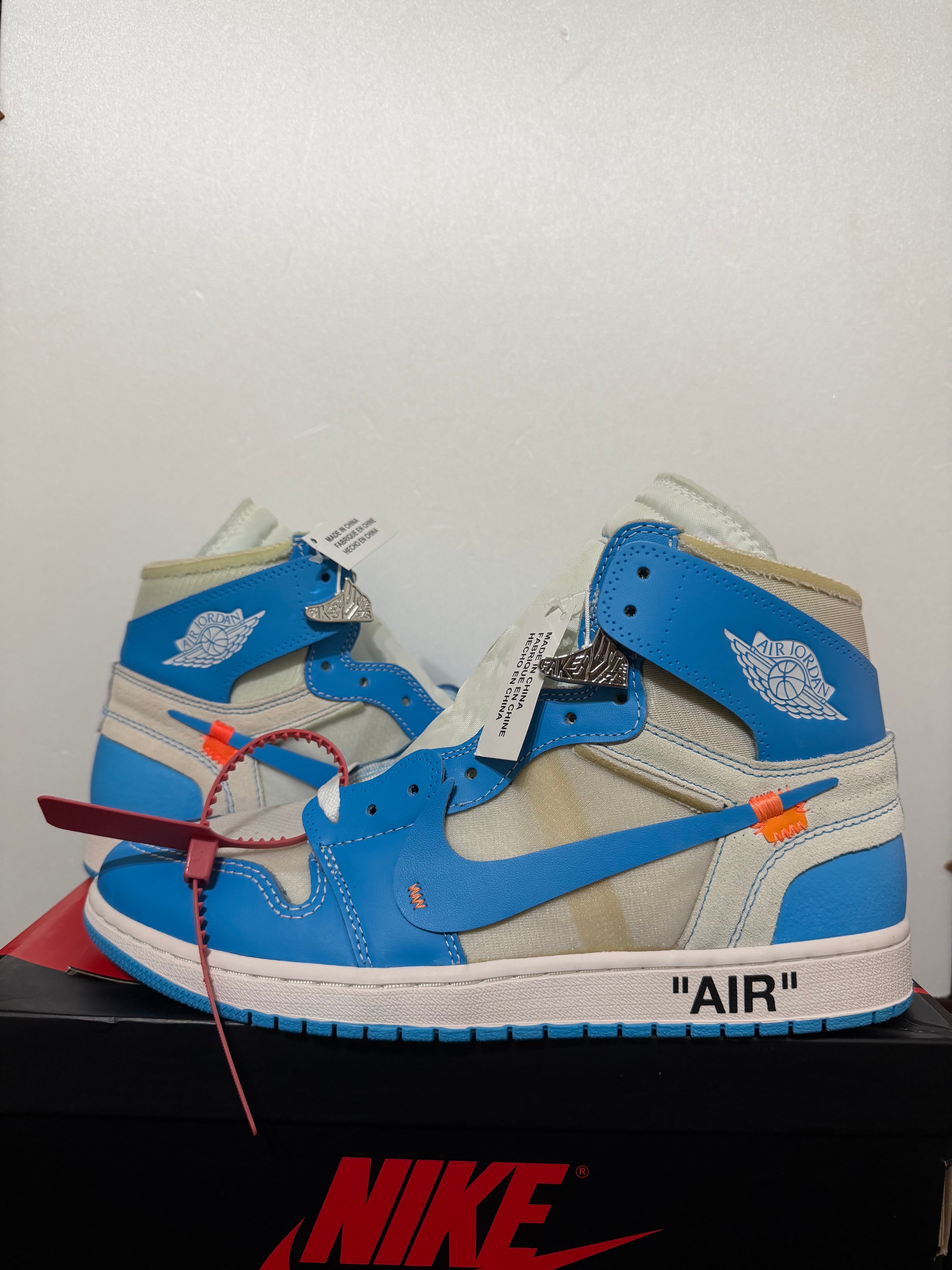 Off-White × Nike Air Jordan 1 High UNC "White/Dark Powder Blue"