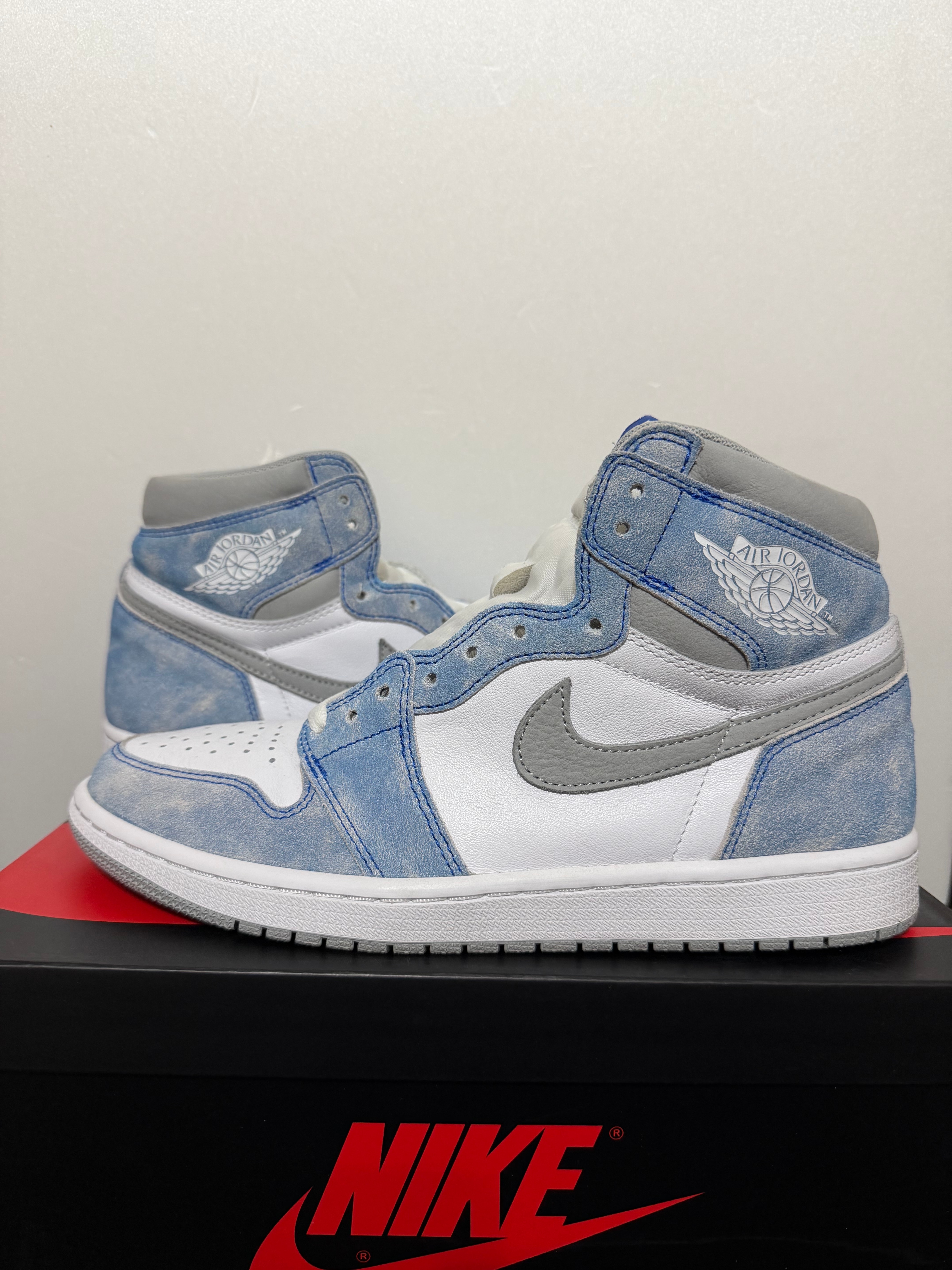 ナイキ エアジョーダン1 ハイ OG "ハイパーロイヤル"