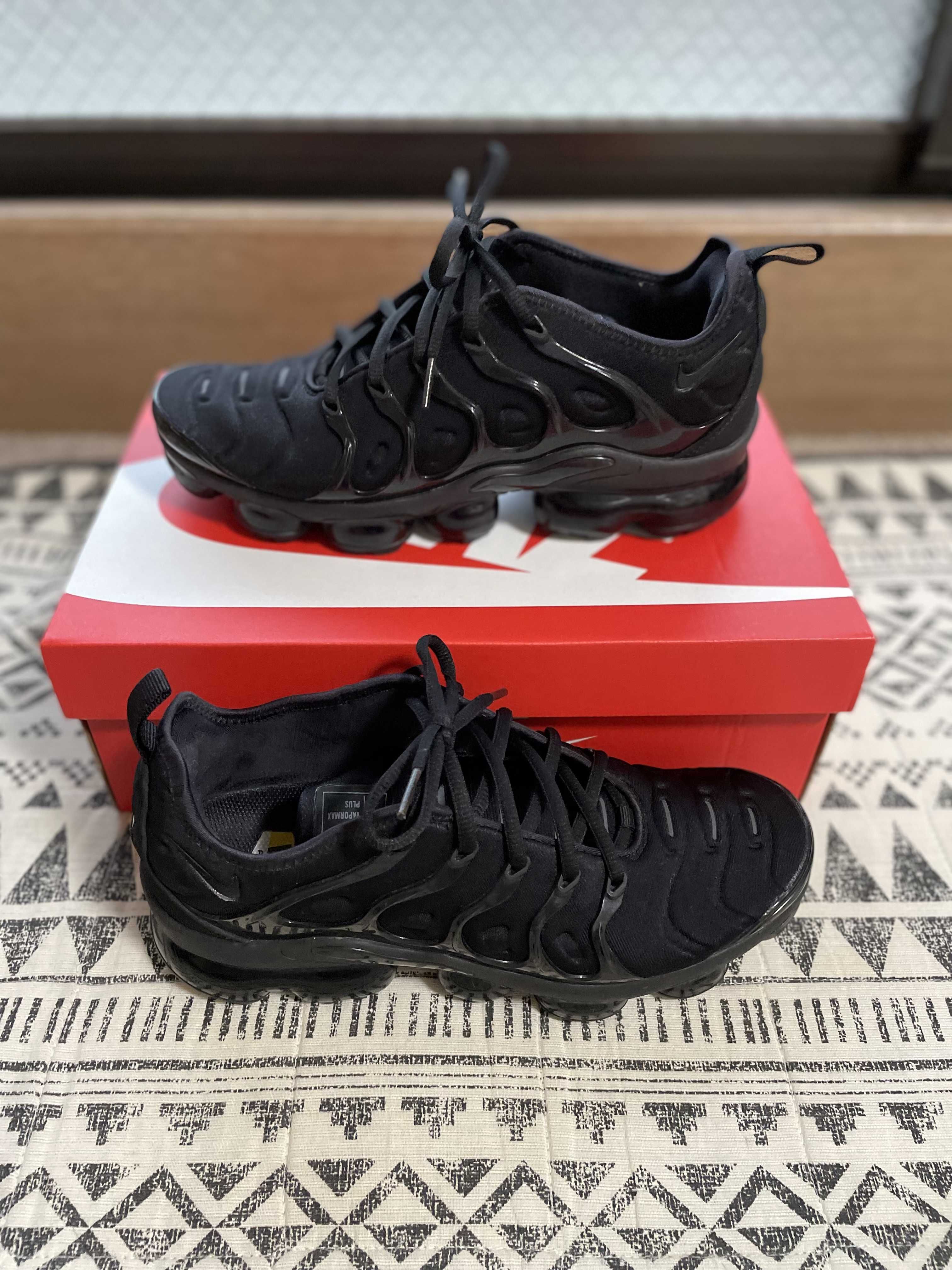 Nike Air Vapormax Plus "White/Pure Platinum"