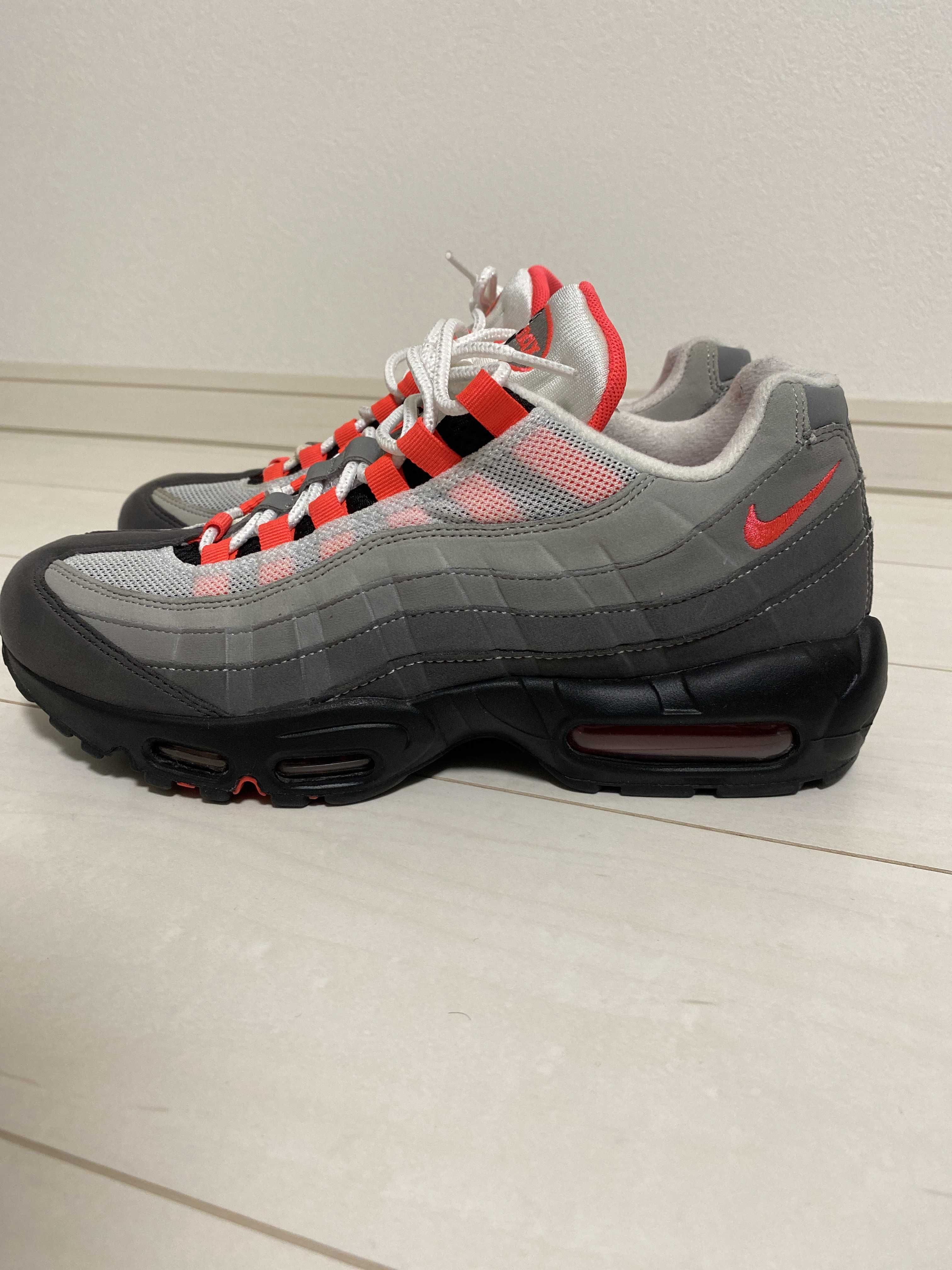 Nike Air Max 95 OG "White/Solar Red"