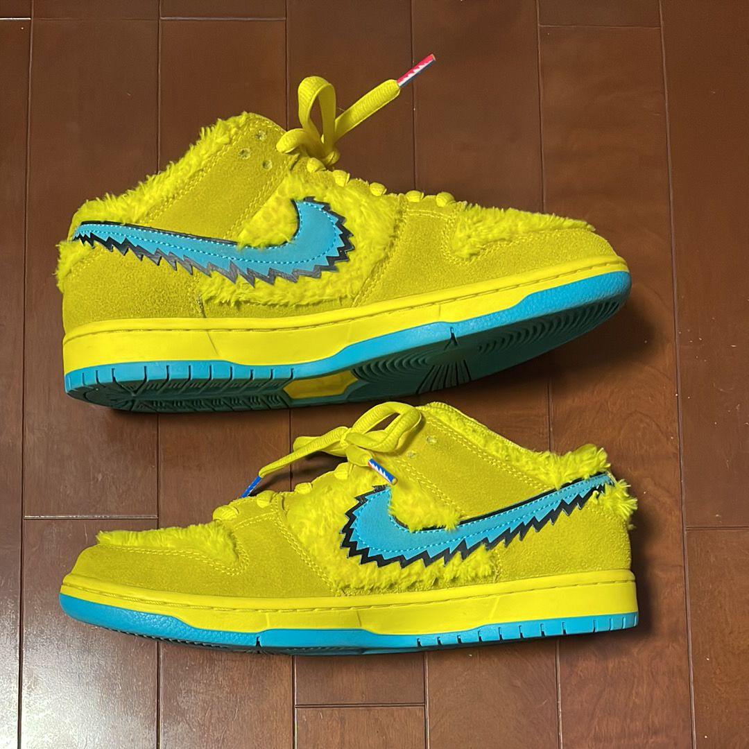 Grateful Dead × Nike SB Dunk Low "Yellow Bear"