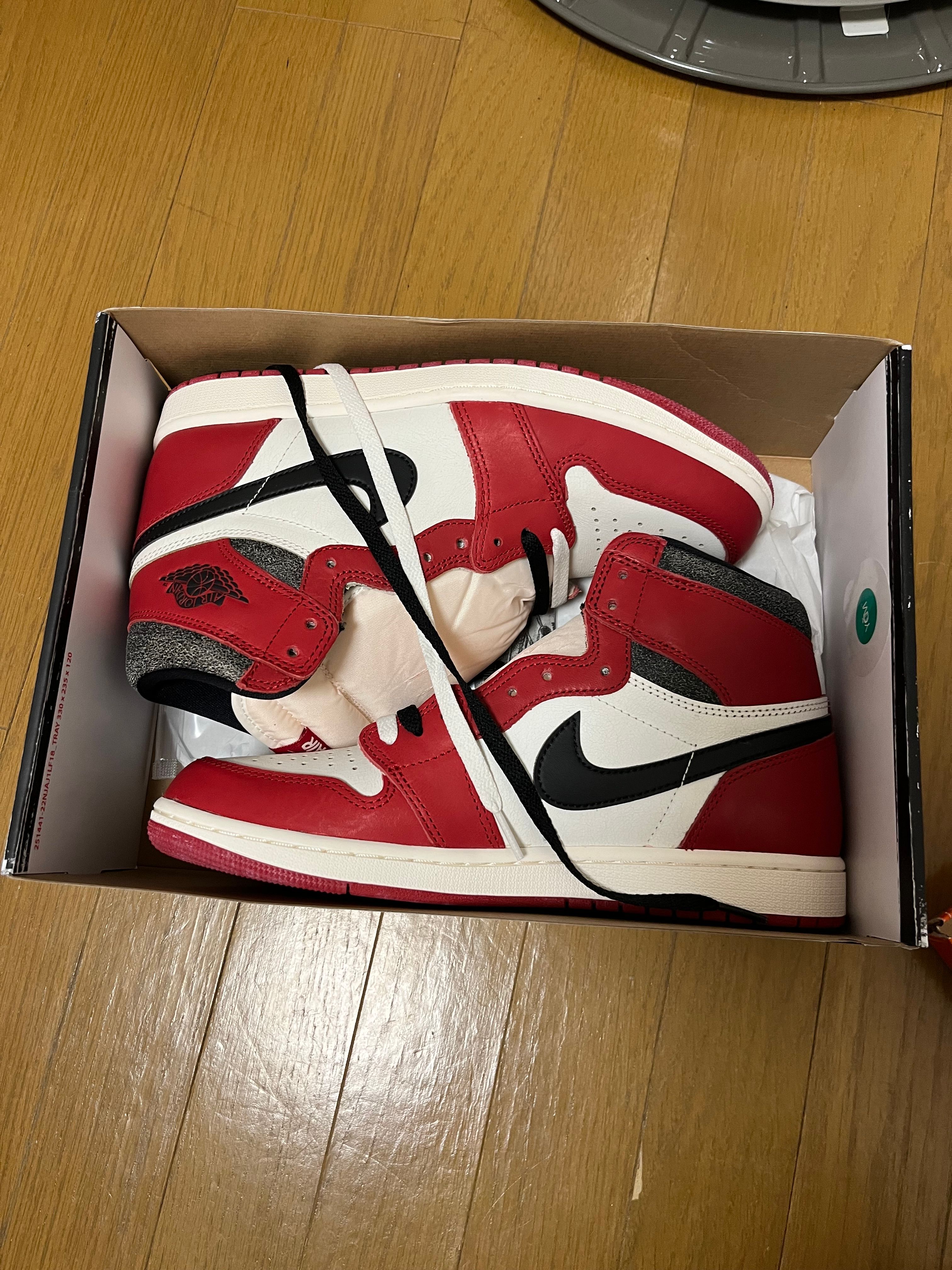 Nike Air Jordan 1 High OG "Lost & Found/Chicago"