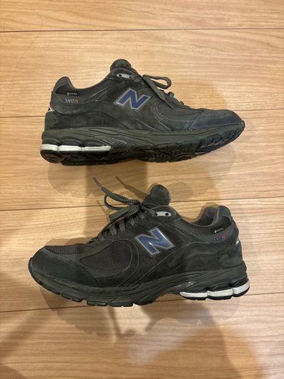 BEAMS × New Balance 2002R GORE-TEX "Charcoal"