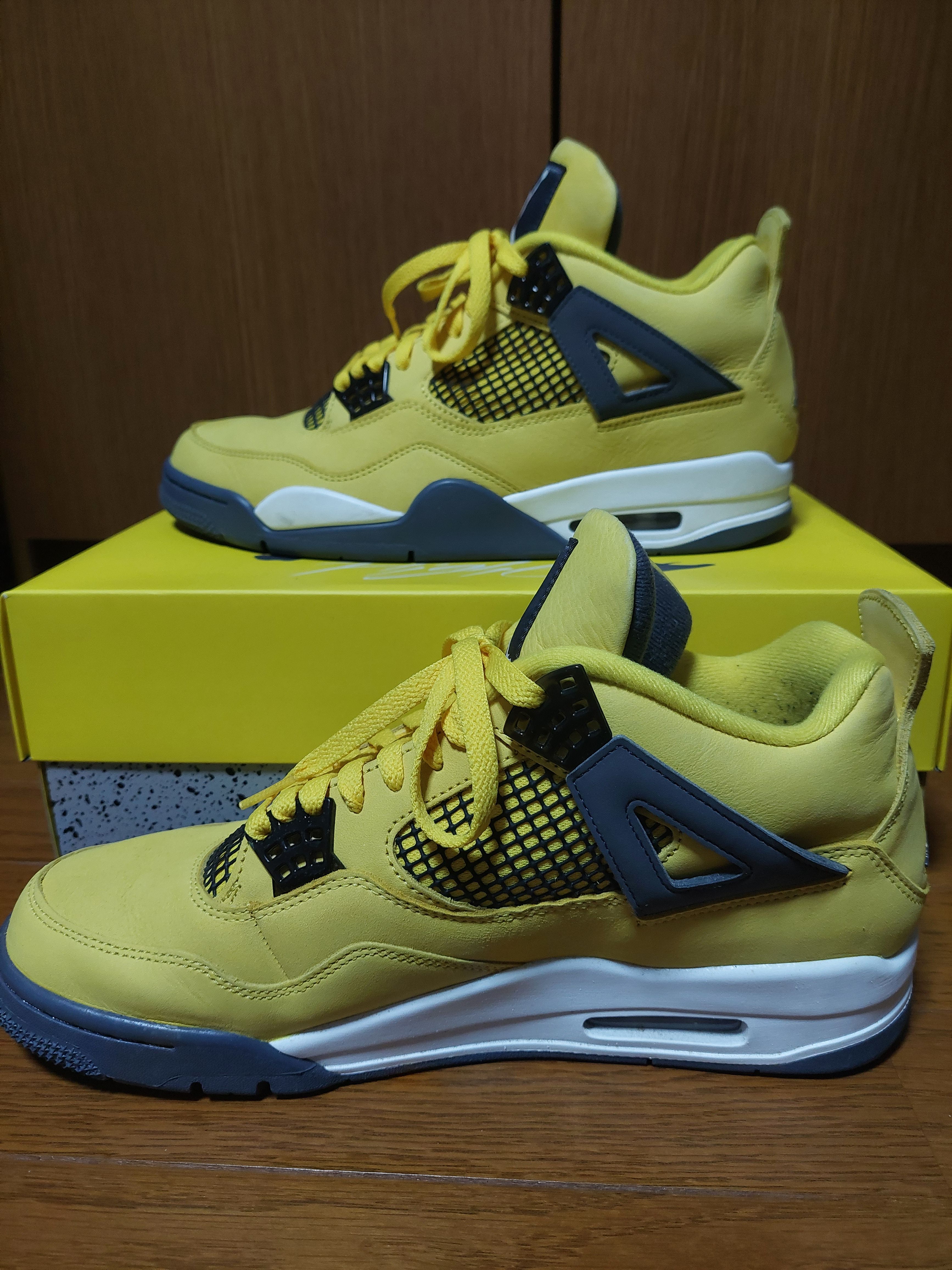 Nike Air Jordan 4 "Tour Yellow"