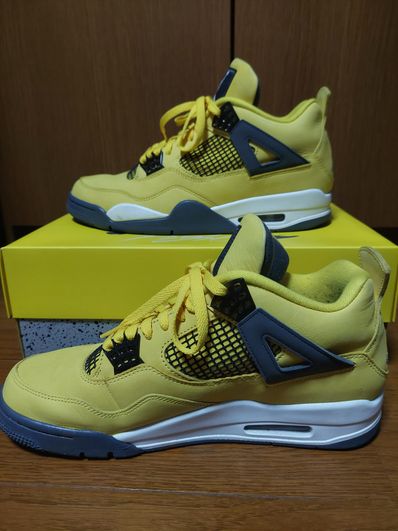 Nike Air Jordan 4 "Tour Yellow"