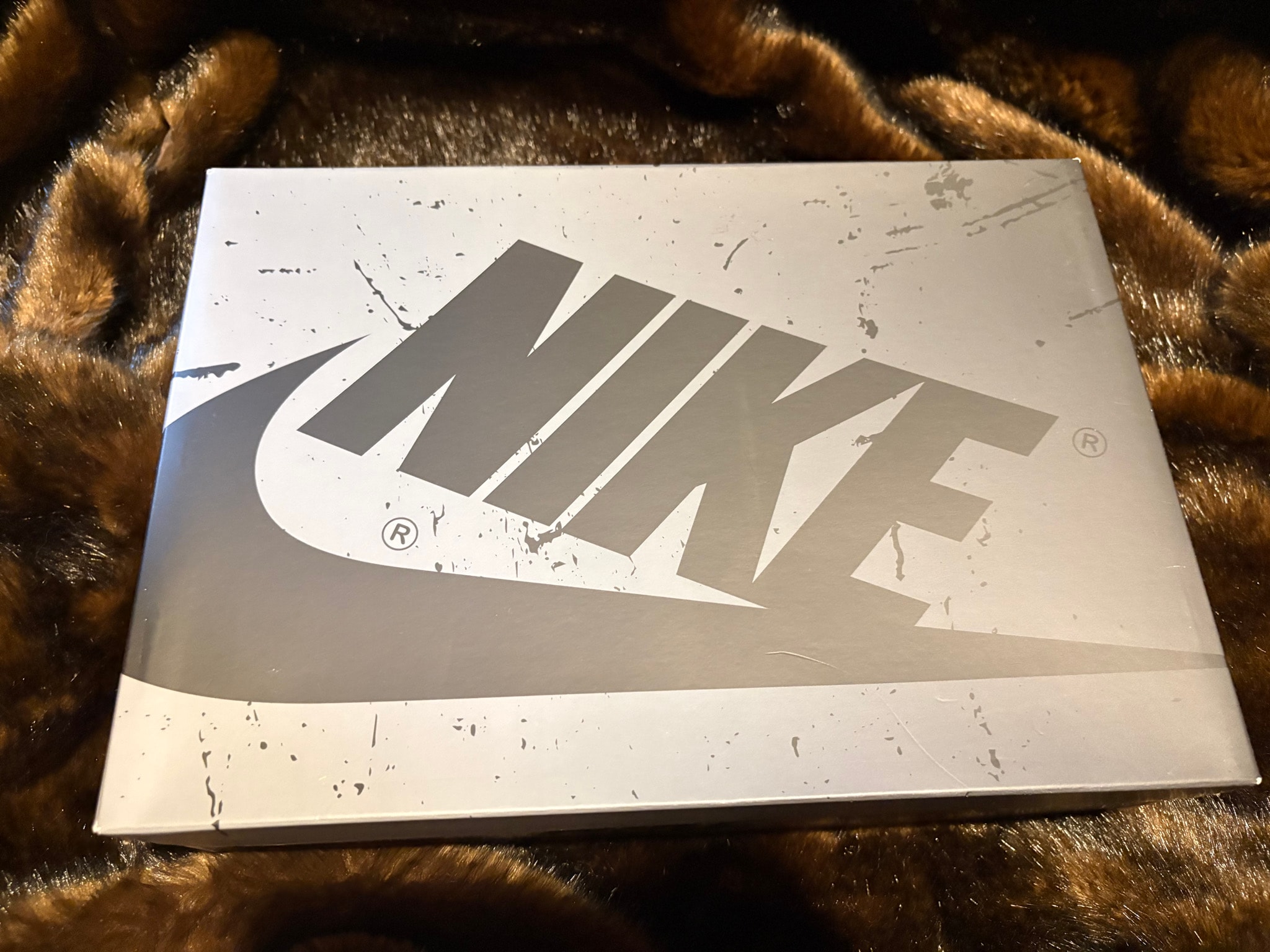 Nike GS Air Jordan 1 Retro High OG "Black and Smoke Grey"