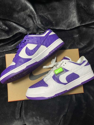 Nike Women's Dunk Low "Made You Look"