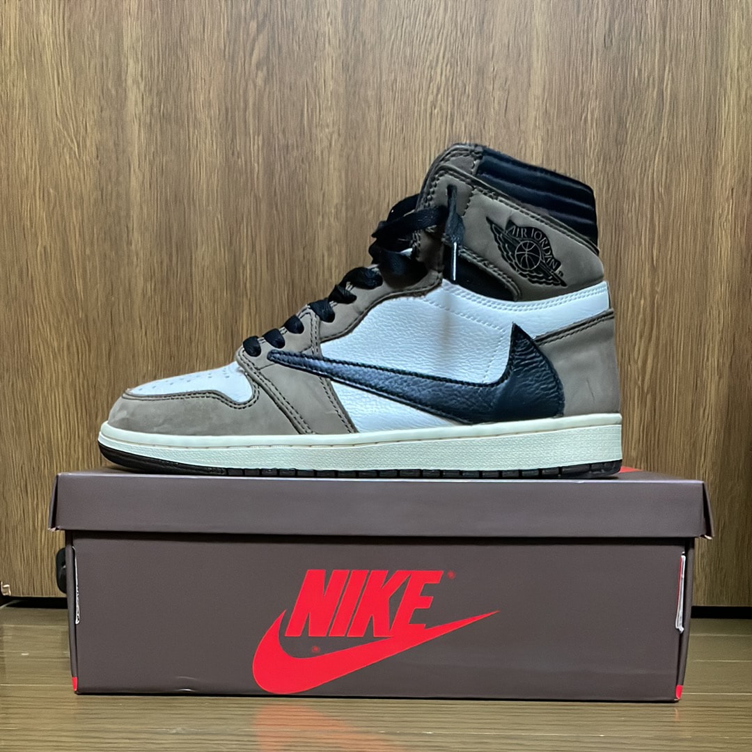 Travis Scott × Nike Air Jordan 1 Retro High OG TS SP "Sail/Dark Mocha"