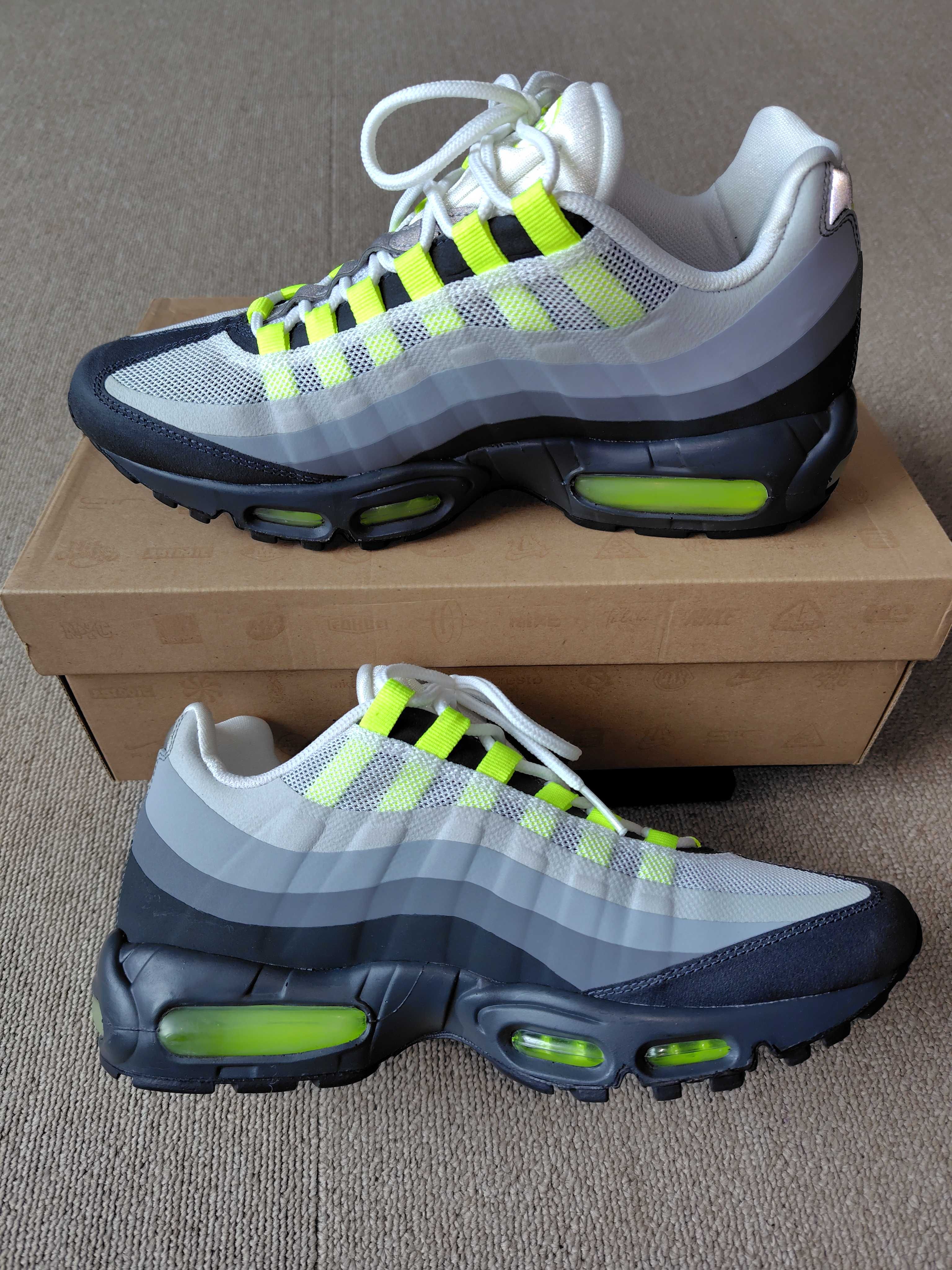 Nike Air Max 95 "No Sew Neon"