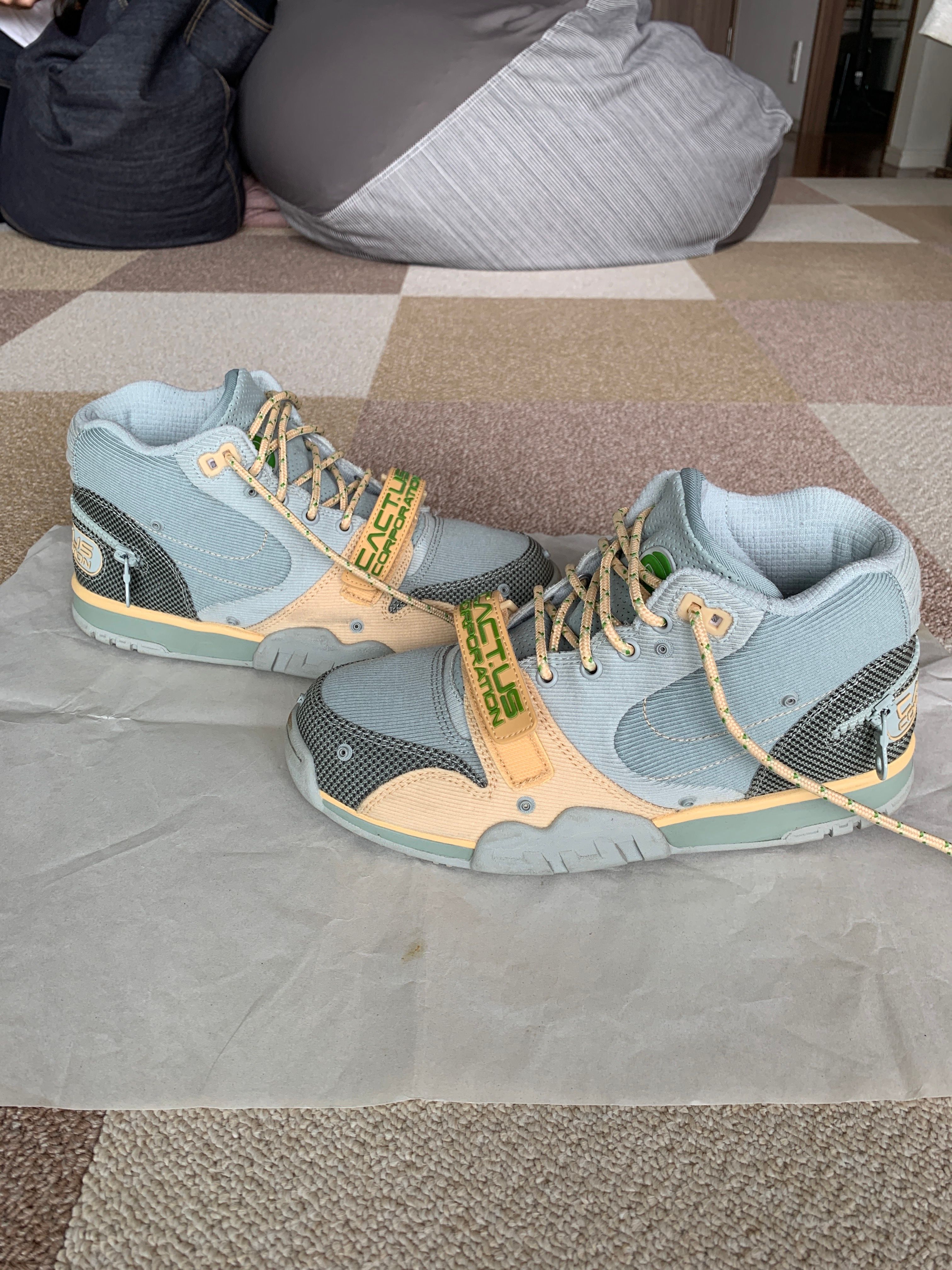 Travis Scott × Nike Air Trainer 1 SP "Grey Haze and Dusty Sage"