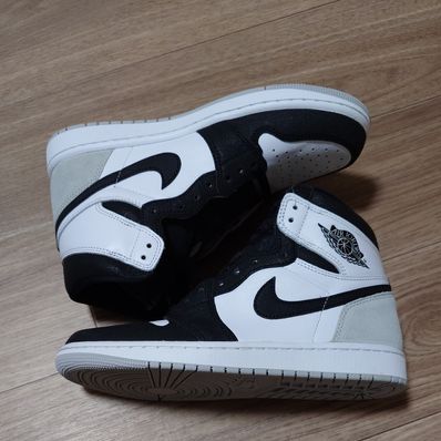 Nike Air Jordan 1 High OG "Bleached Coral"