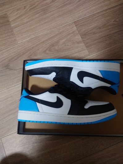 Nike Air Jordan 1 Low OG "Black and Dark Powder Blue/UNC"