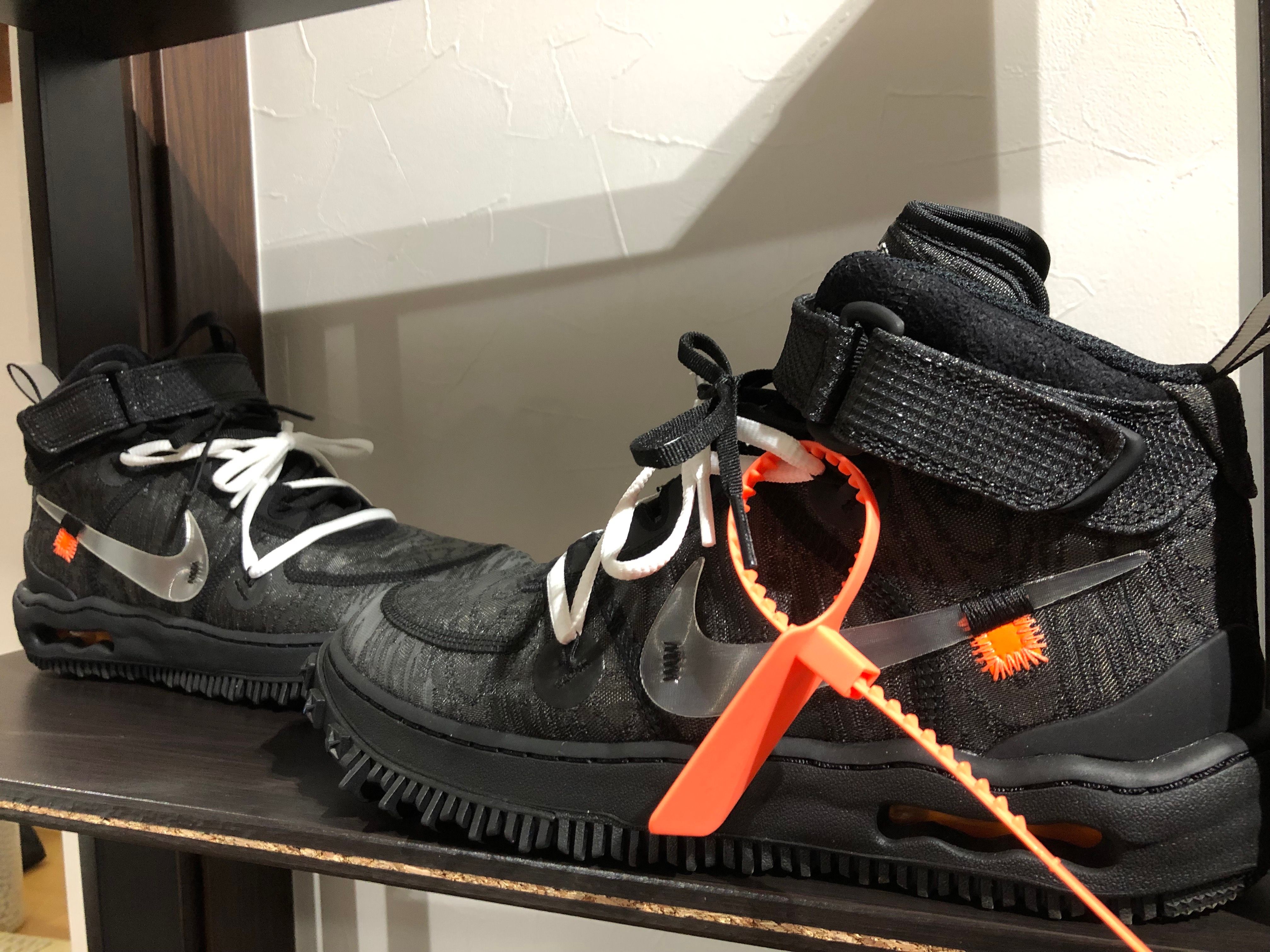 Off-White × Nike Air Force 1 Mid "Black"