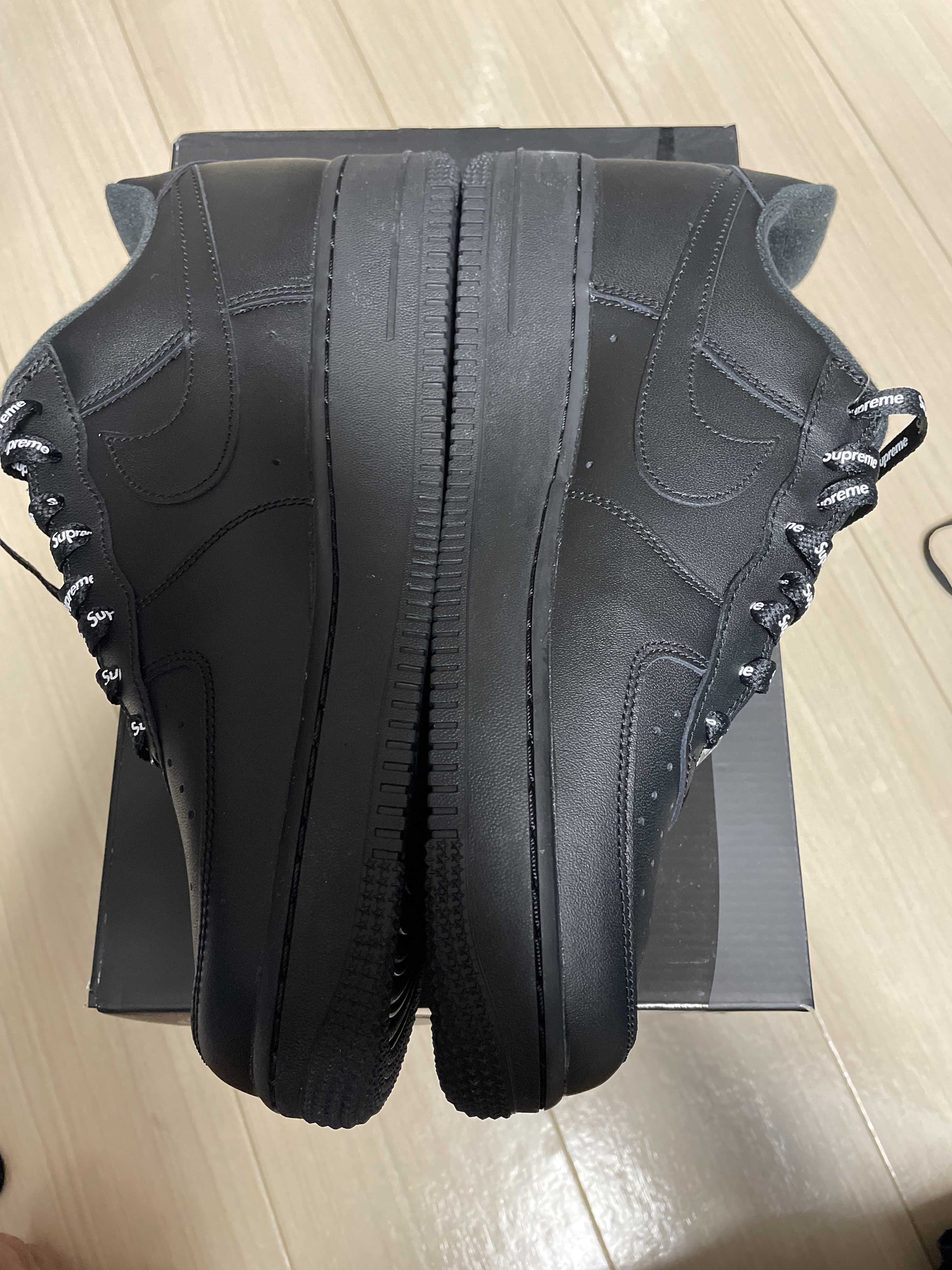 Supreme × Nike Air Force 1 Low "Black"