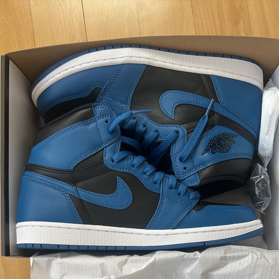 Nike Air Jordan 1 Retro High OG "Dark Marina Blue"