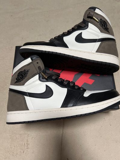 Nike Air Jordan 1 High OG "Sail/Dark Mocha/Black"