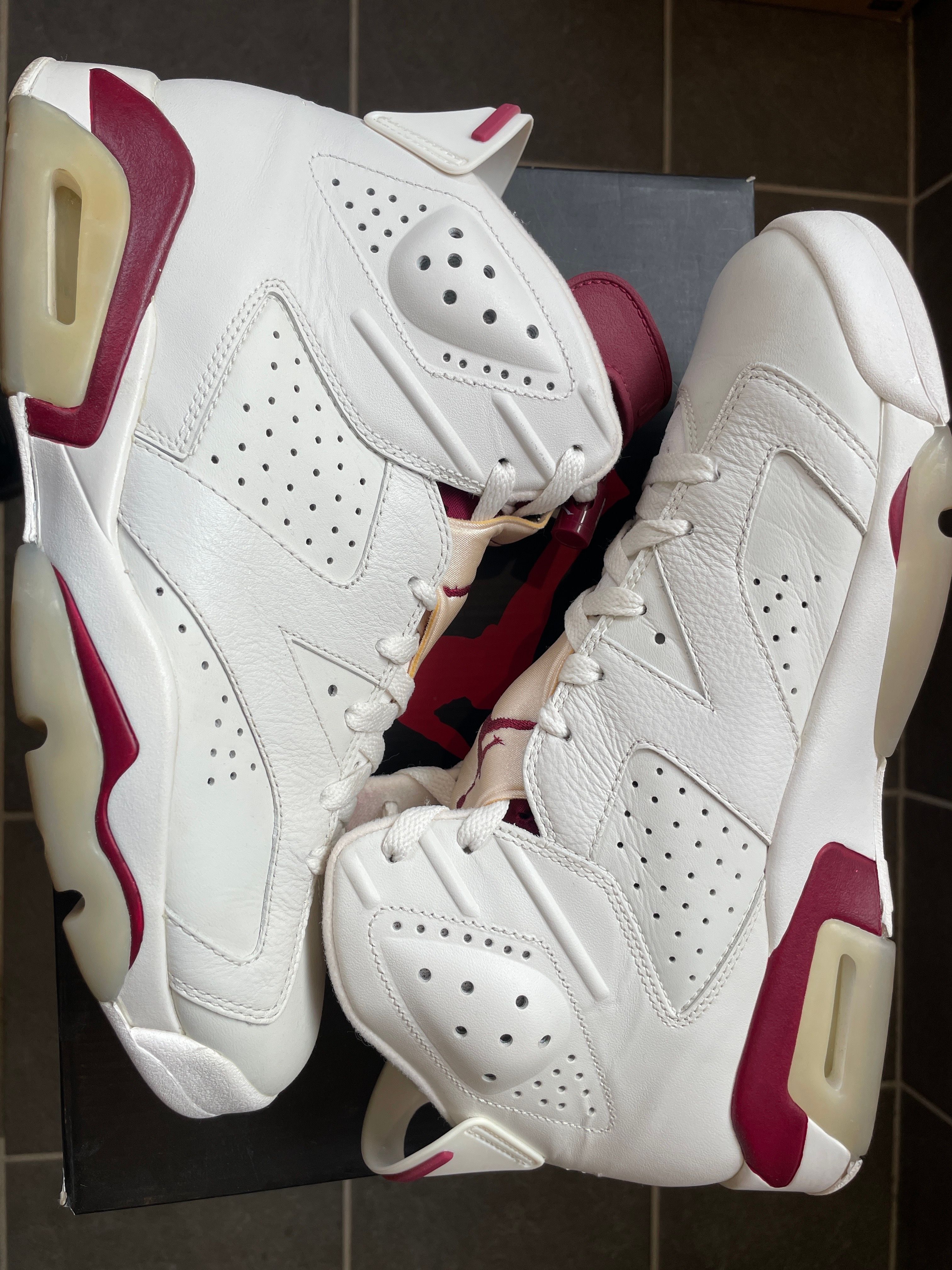 Nike Air Jordan 6 Retro "Maroon" (2015)