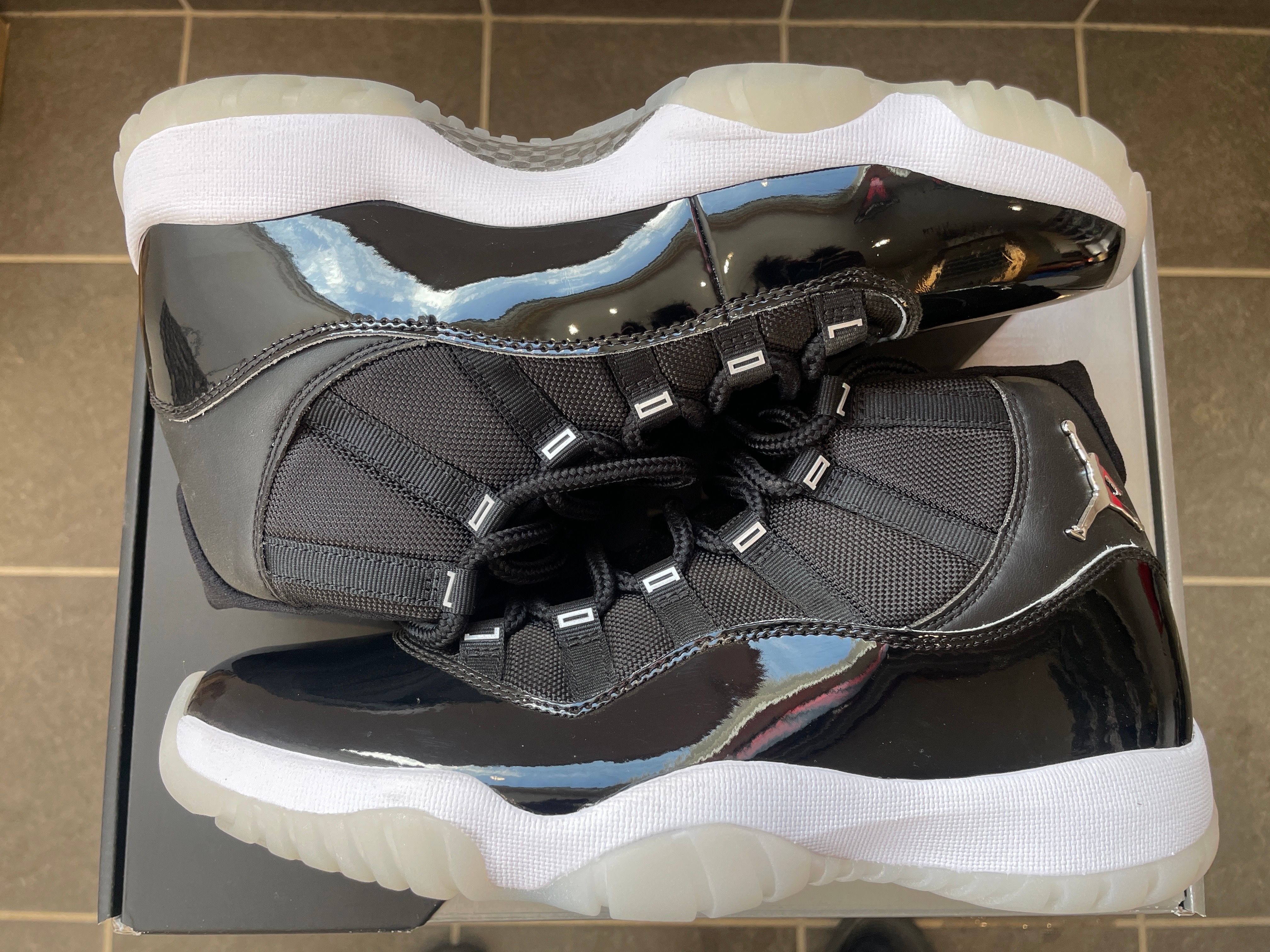 Nike Air Jordan 11 "Jubilee"