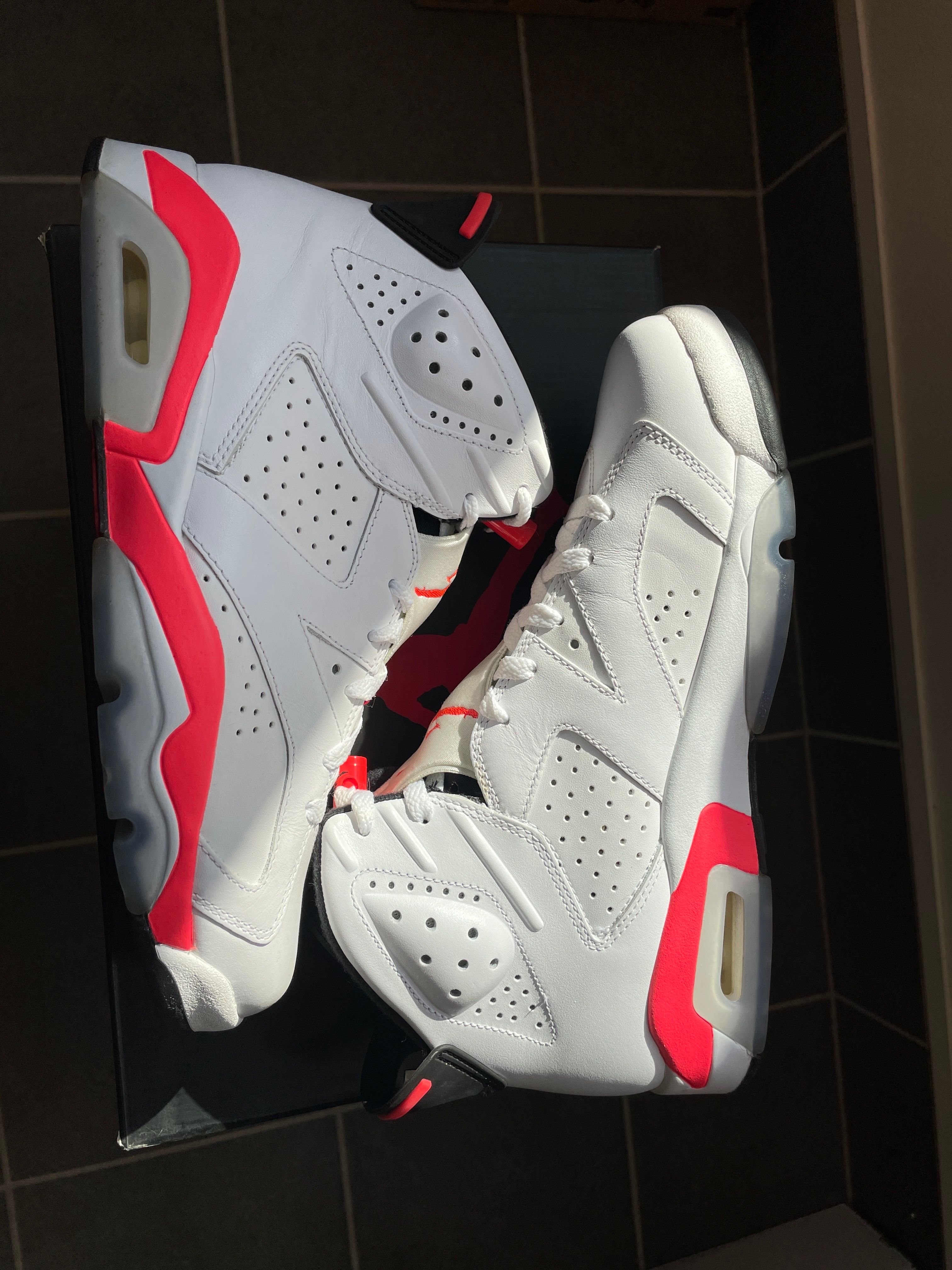 Nike Air Jordan 6 Retro "White / Infra Red" (2014)