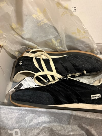 Song for the Mute x adidas Country OG "Black/Core Black/Cream White"