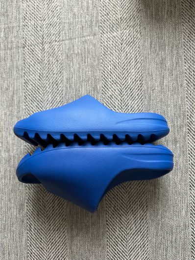adidas YEEZY Slide "Azure"