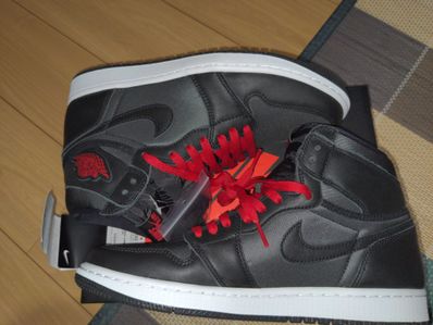 Nike Air Jordan 1 Retro High OG "Black/Metallic Silver/Gym Red"