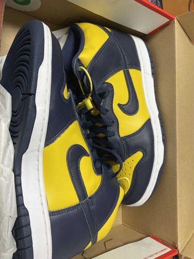 Nike Dunk High "Michigan"