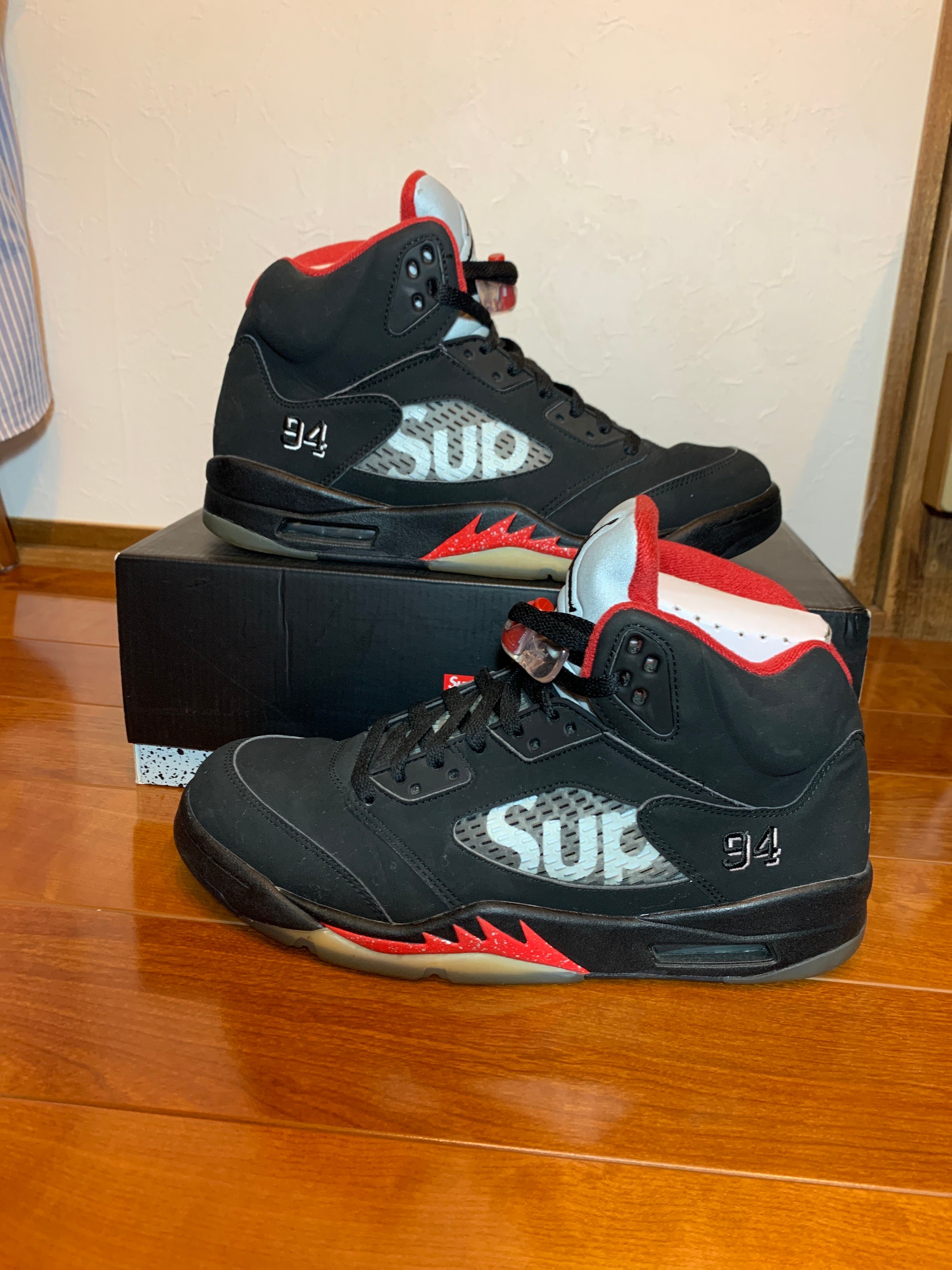 Supreme × Nike Air Jordan 5 Retro "Black"