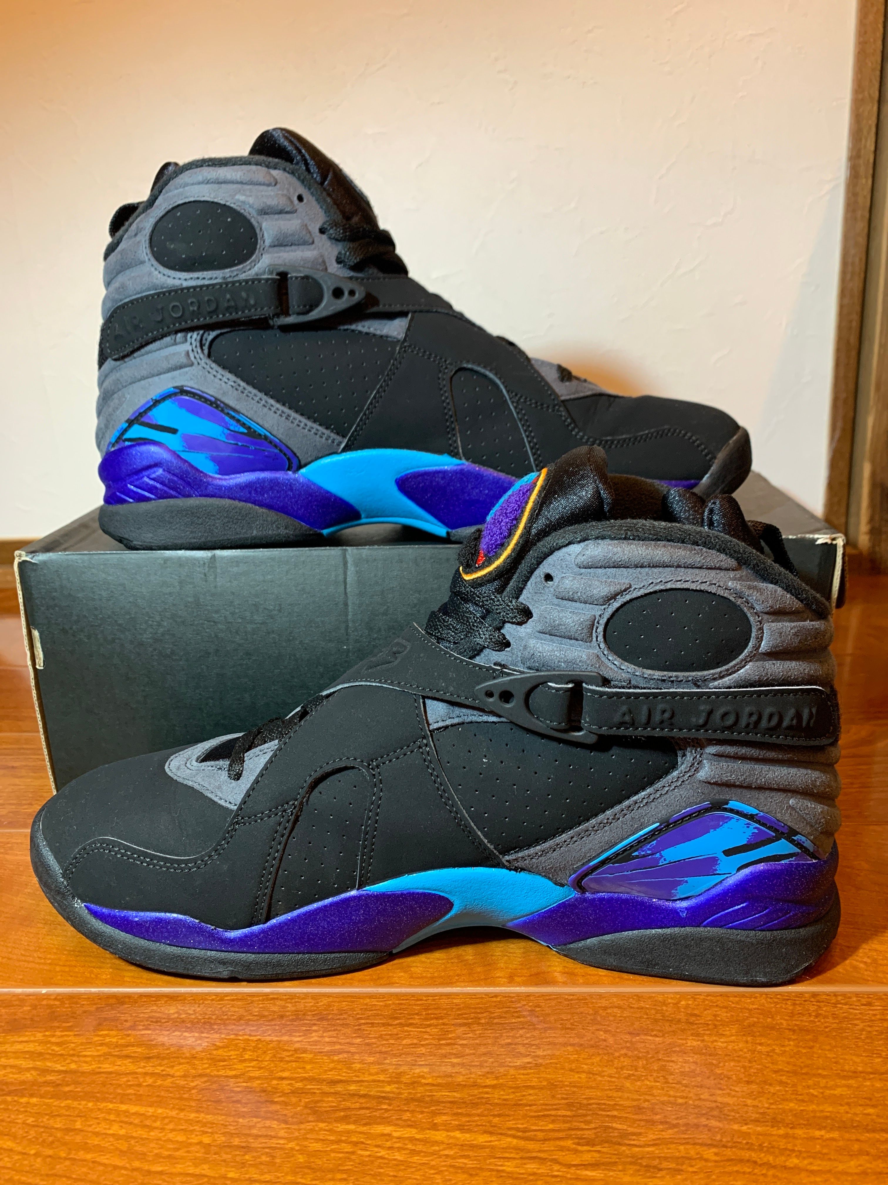 Nike Air Jordan 8 Retro "Aqua" (2015)