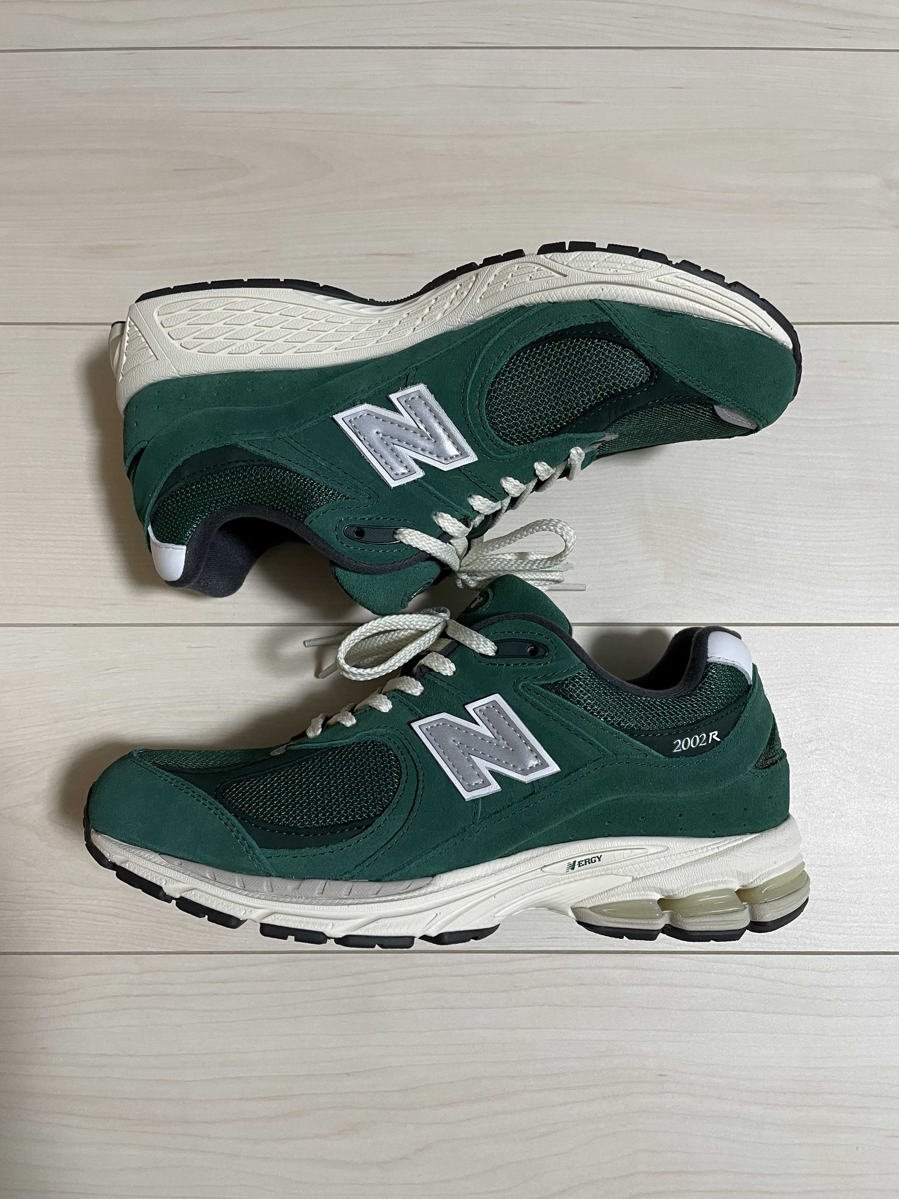 New Balance 2002R "Forest Green"