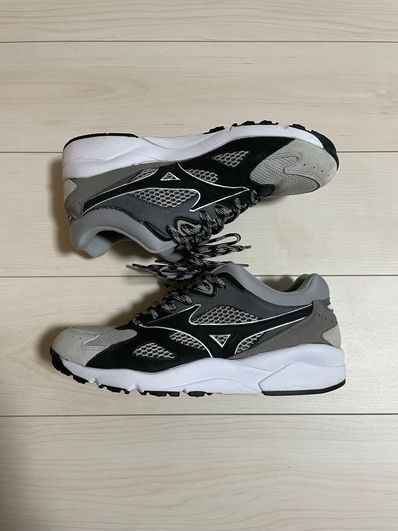 Whiz Limited × mita sneakers × MIZUNO Sky Medal "Grey"
