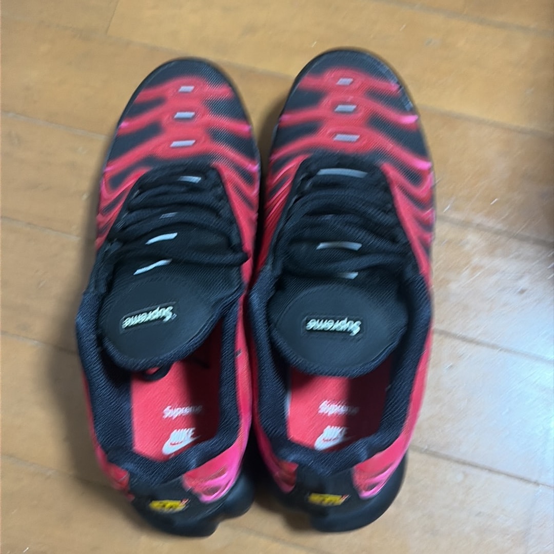 Supreme × Nike Air Max Plus "Hyper Grape"