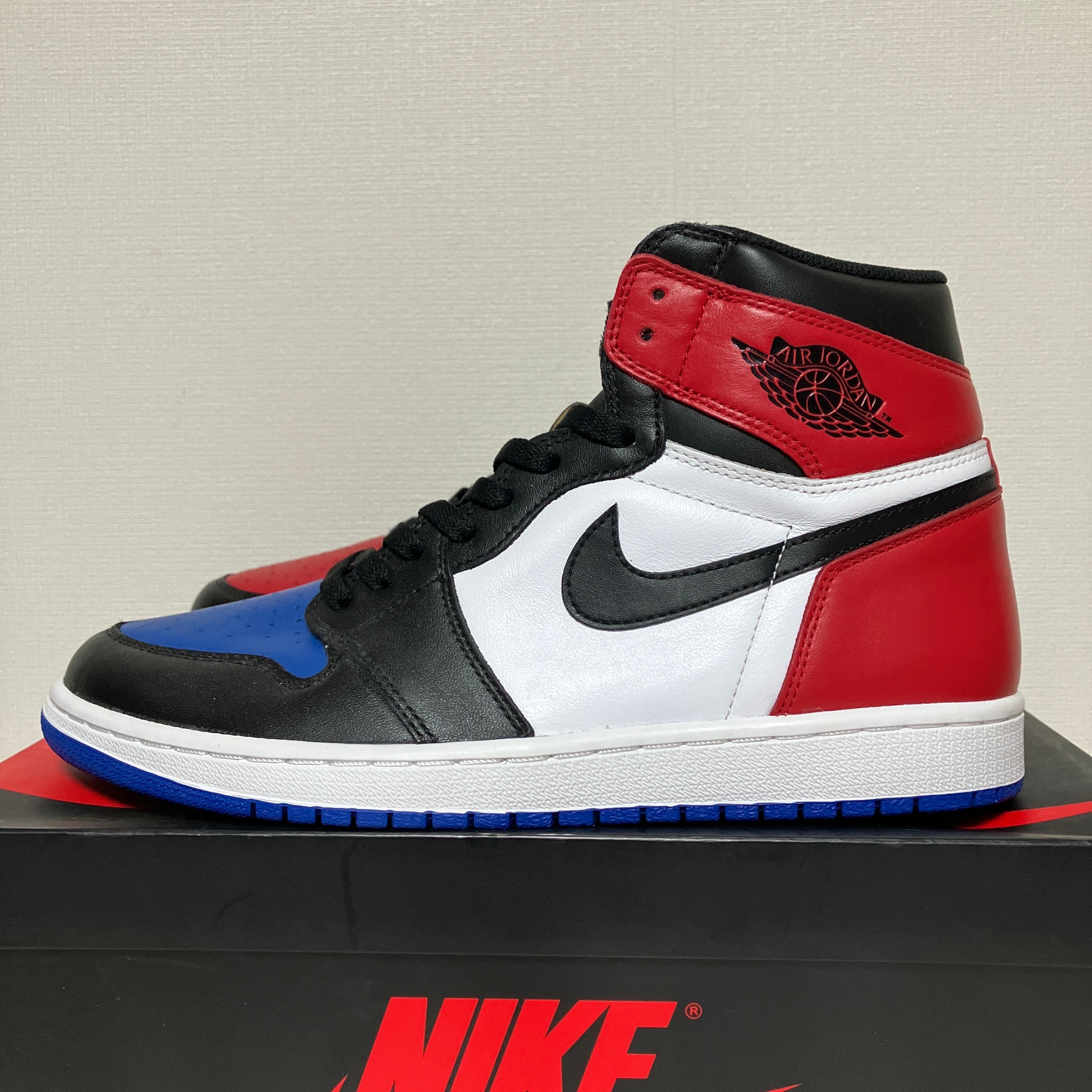 Nike Air Jordan 1 Retro High "Top 3"