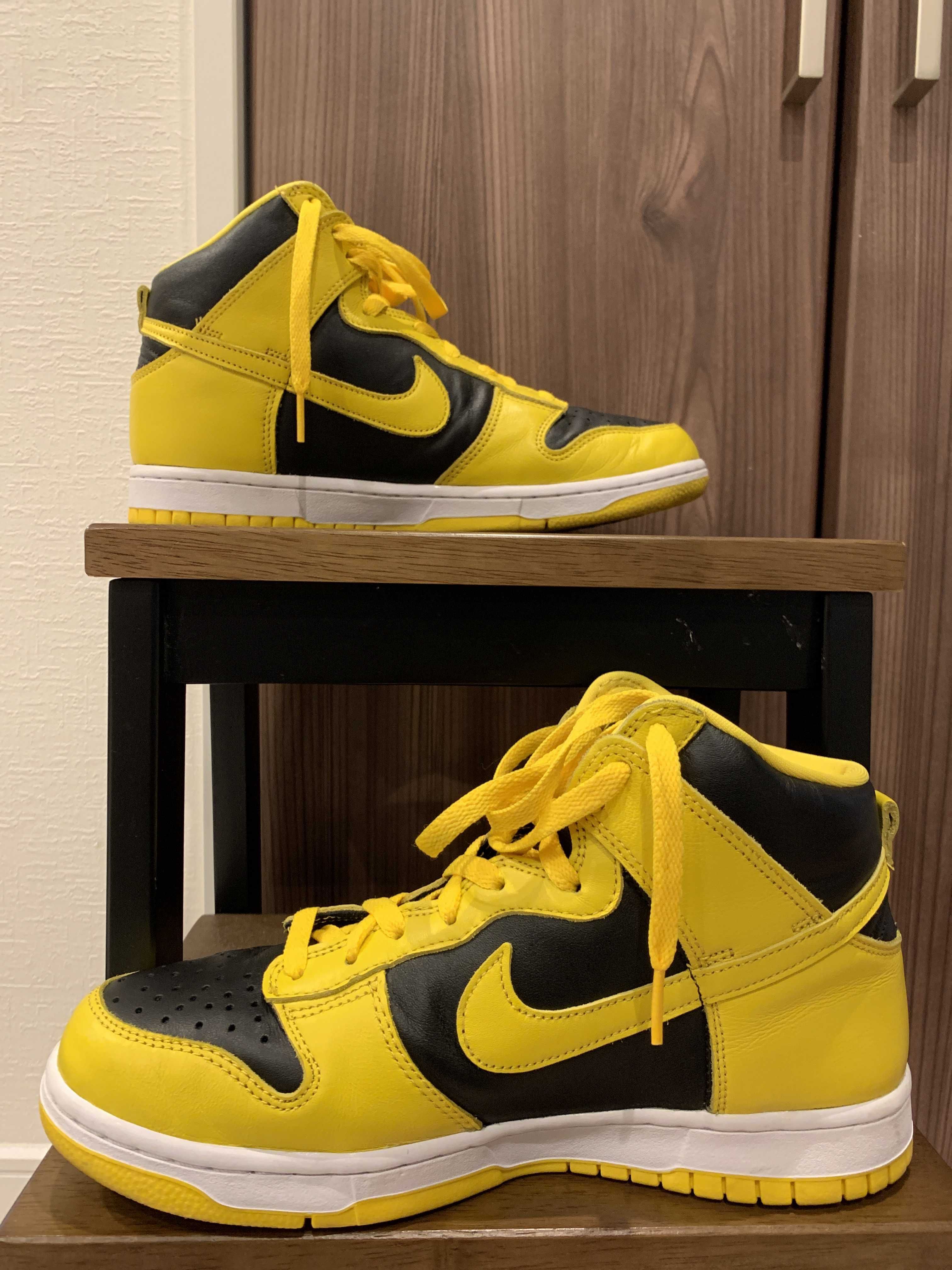Nike Dunk High "Black/Varsity Maize"