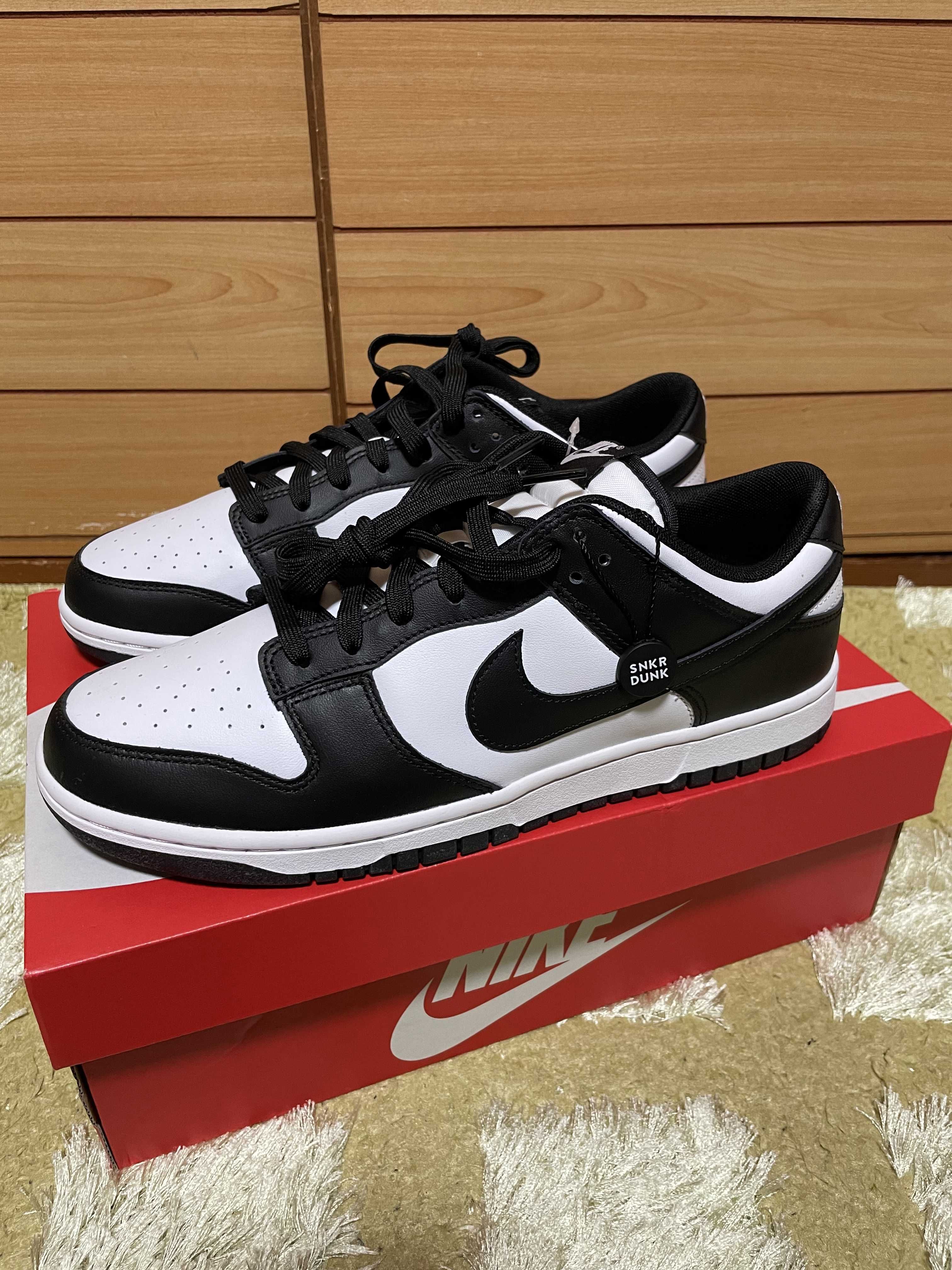 Nike Dunk Low Retro "Panda/White/Black"