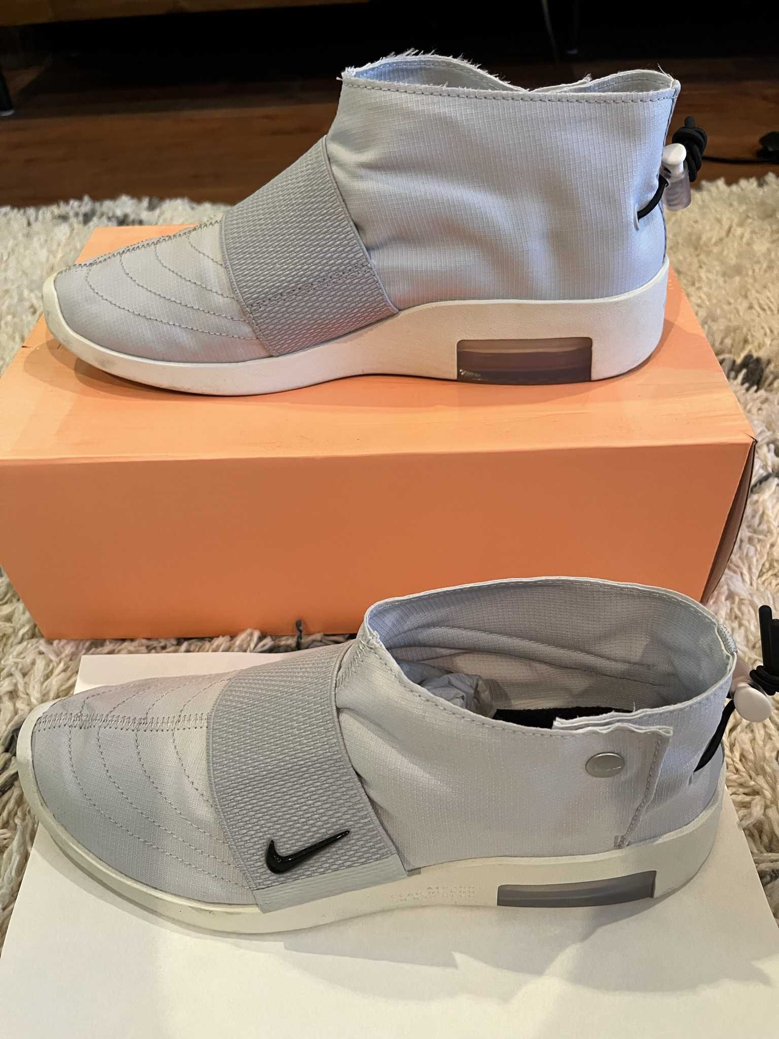 Fear Of God × Nike Air Moccasin "Pure Platinum"