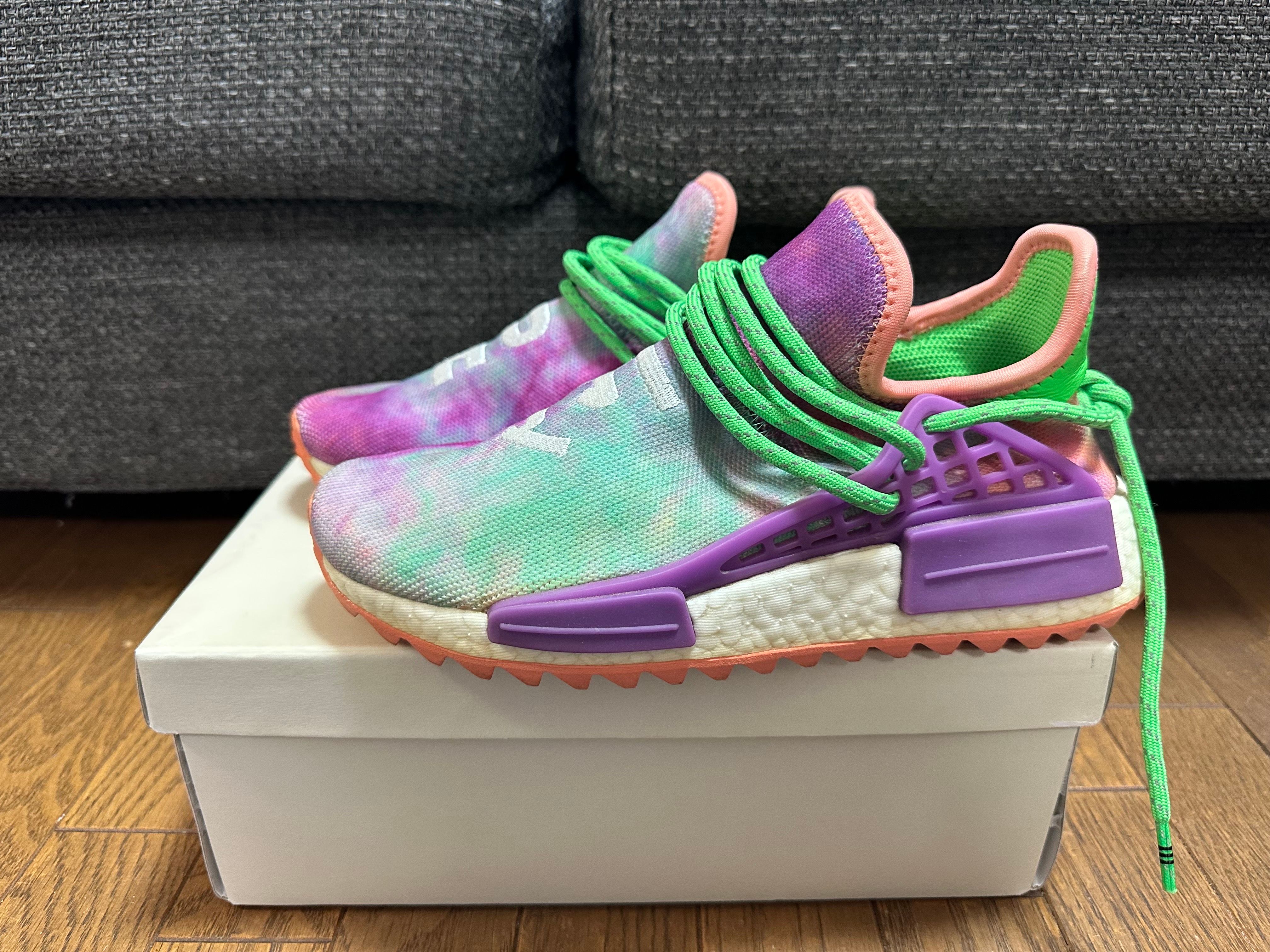 Pharrell Williams × adidas Human Race NMD Holi Festival "Chalk Coral"