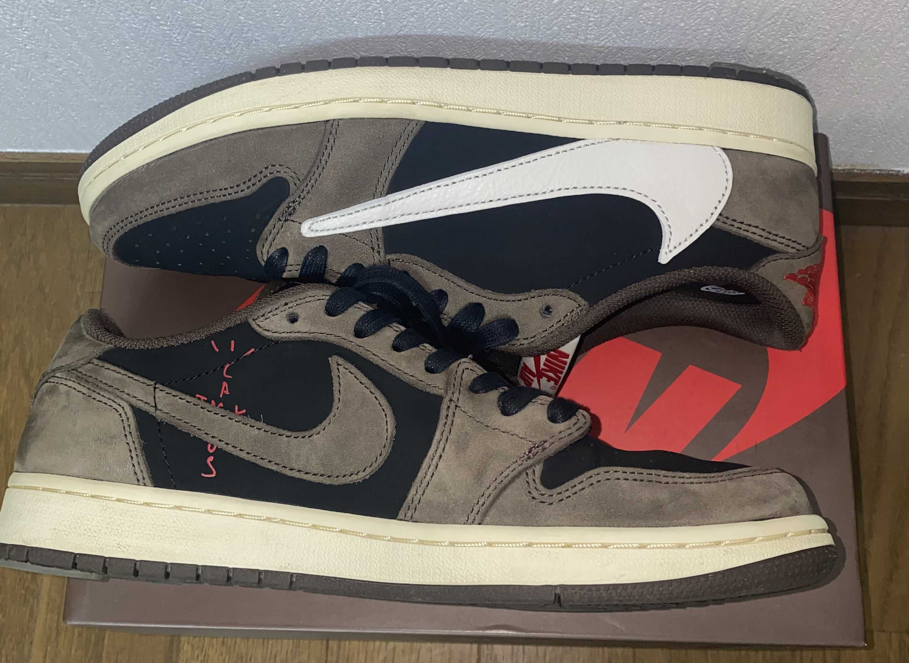 Travis Scott × Nike Air Jordan 1 Low OG SP-T  "Black/Dark Mocha"