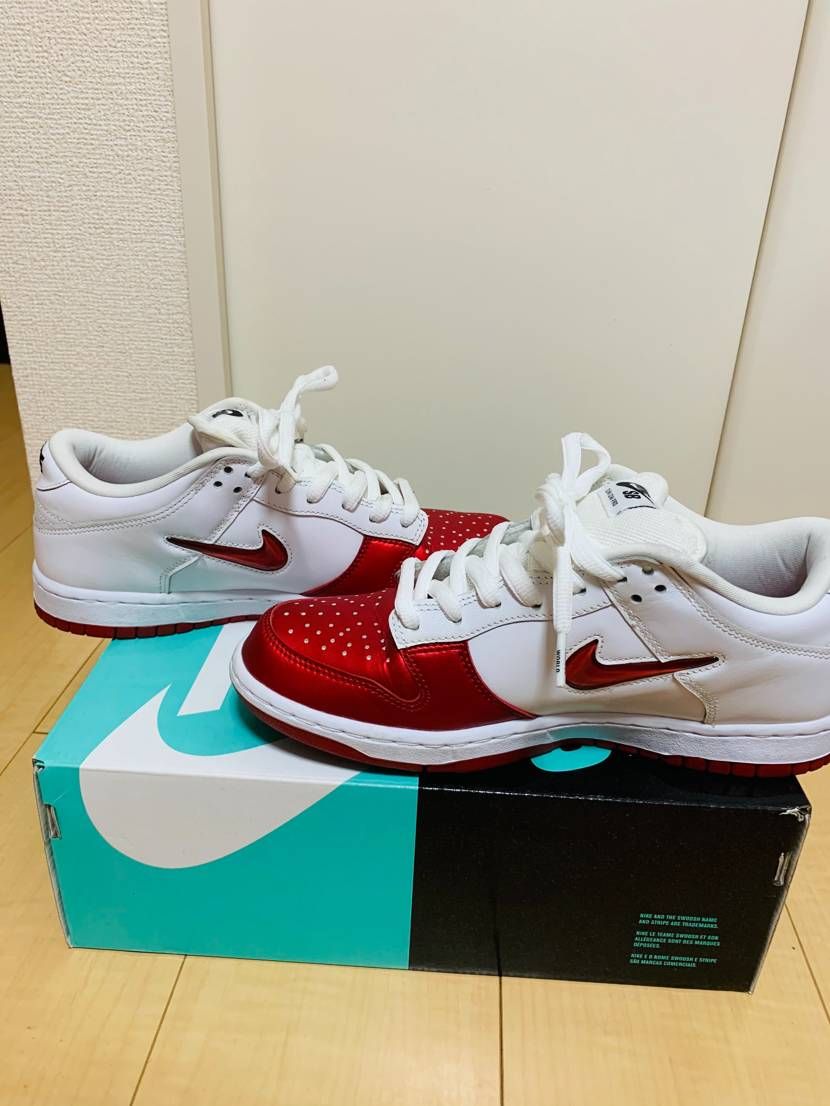 Supreme × Nike Dunk Low "Varsity Red/White"